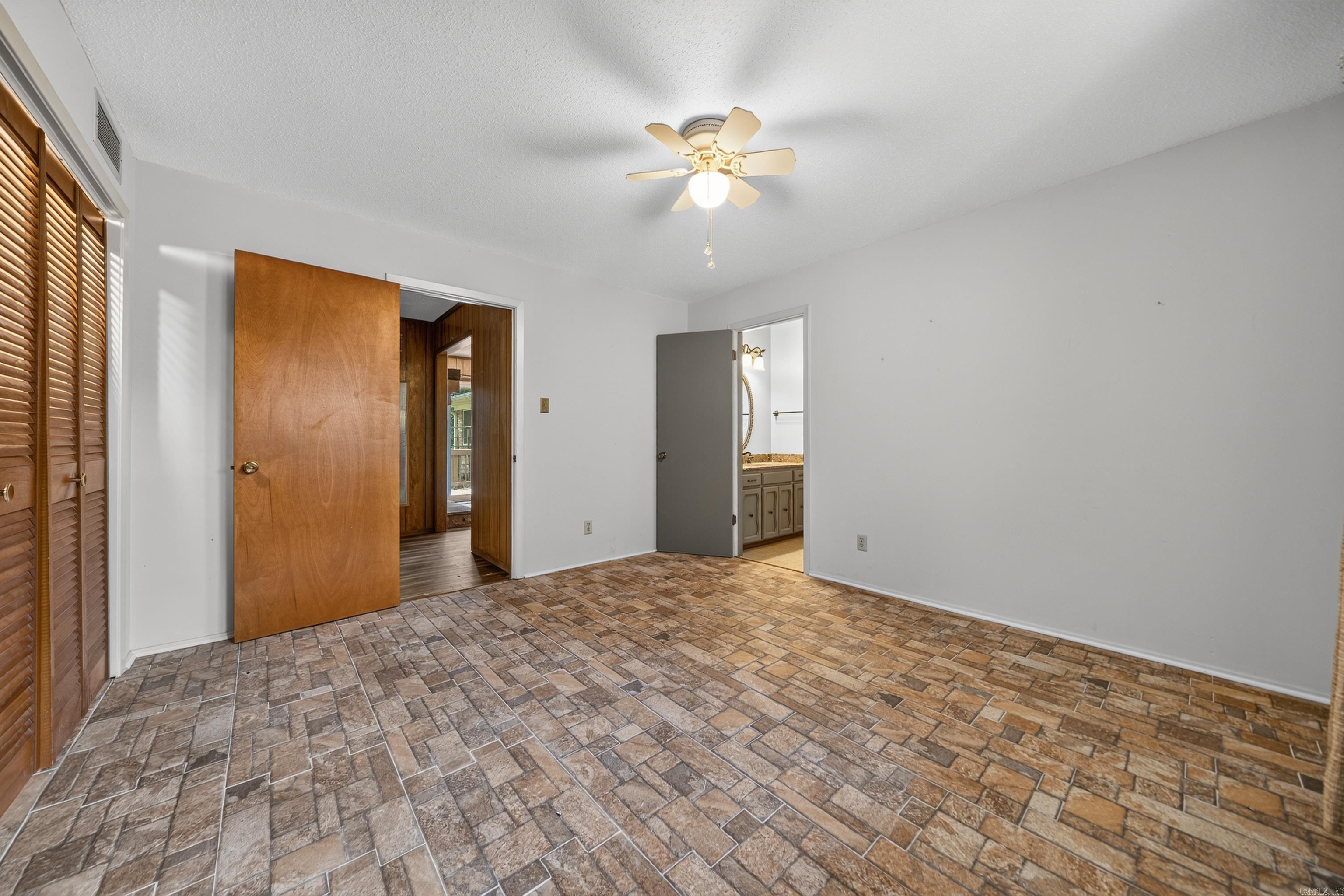 CLIFTON PLACE - Residential