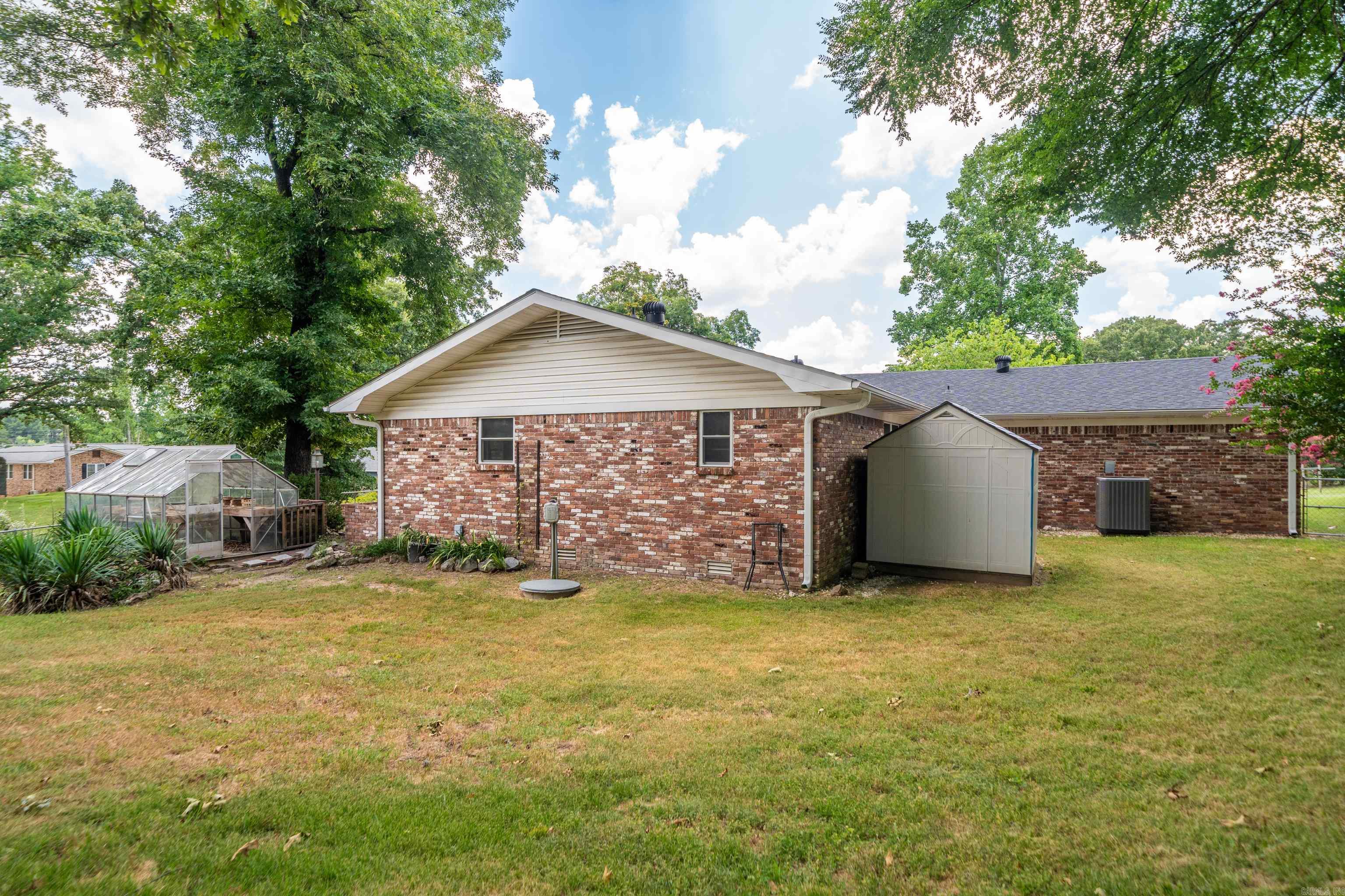 CLIFTON PLACE - Residential