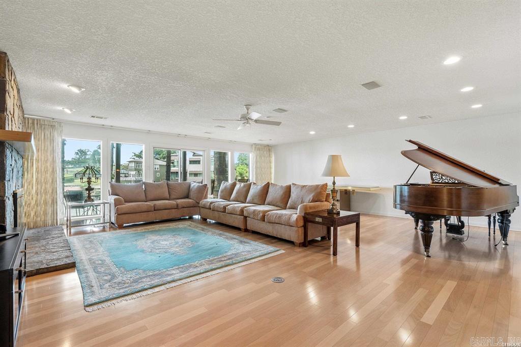 Hamilton Pointe HPR - Residential