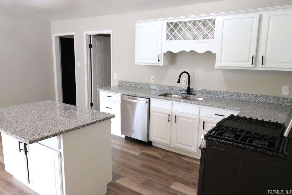 MEADOW PARK - Residential