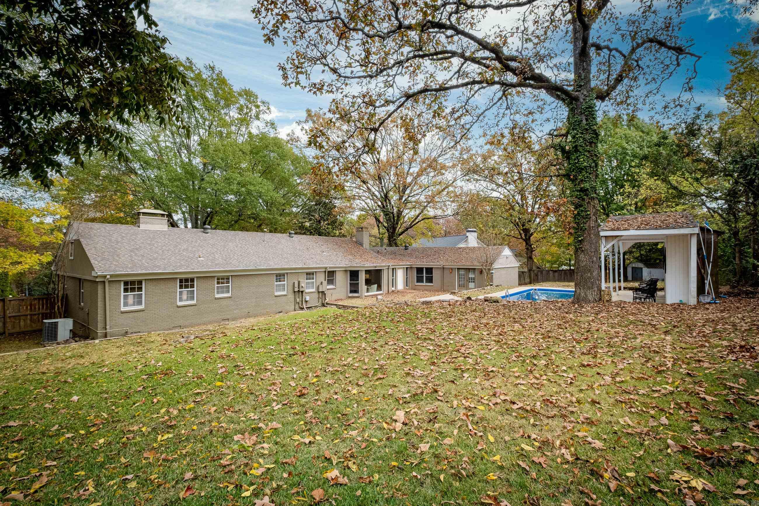 KINGWOOD PLACE - Residential
