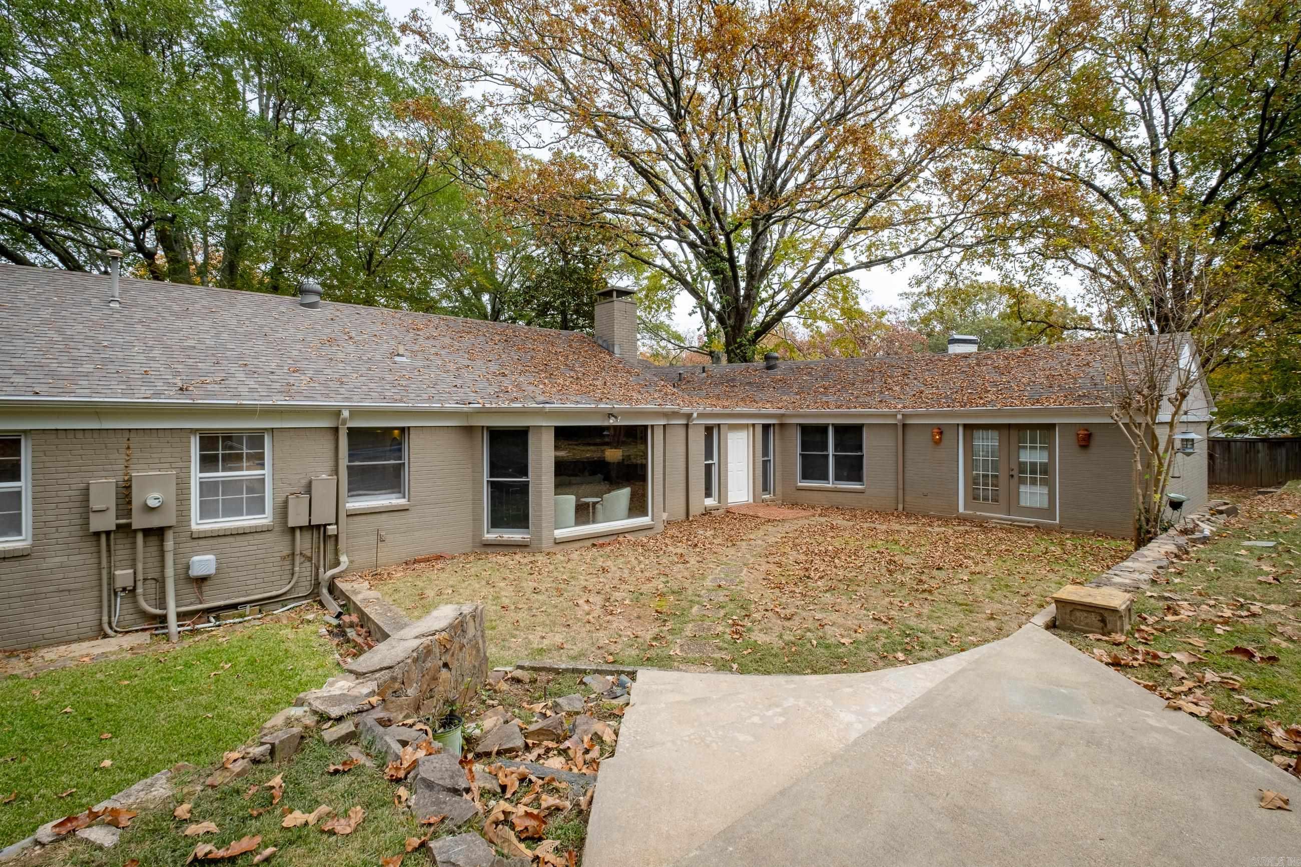 KINGWOOD PLACE - Residential