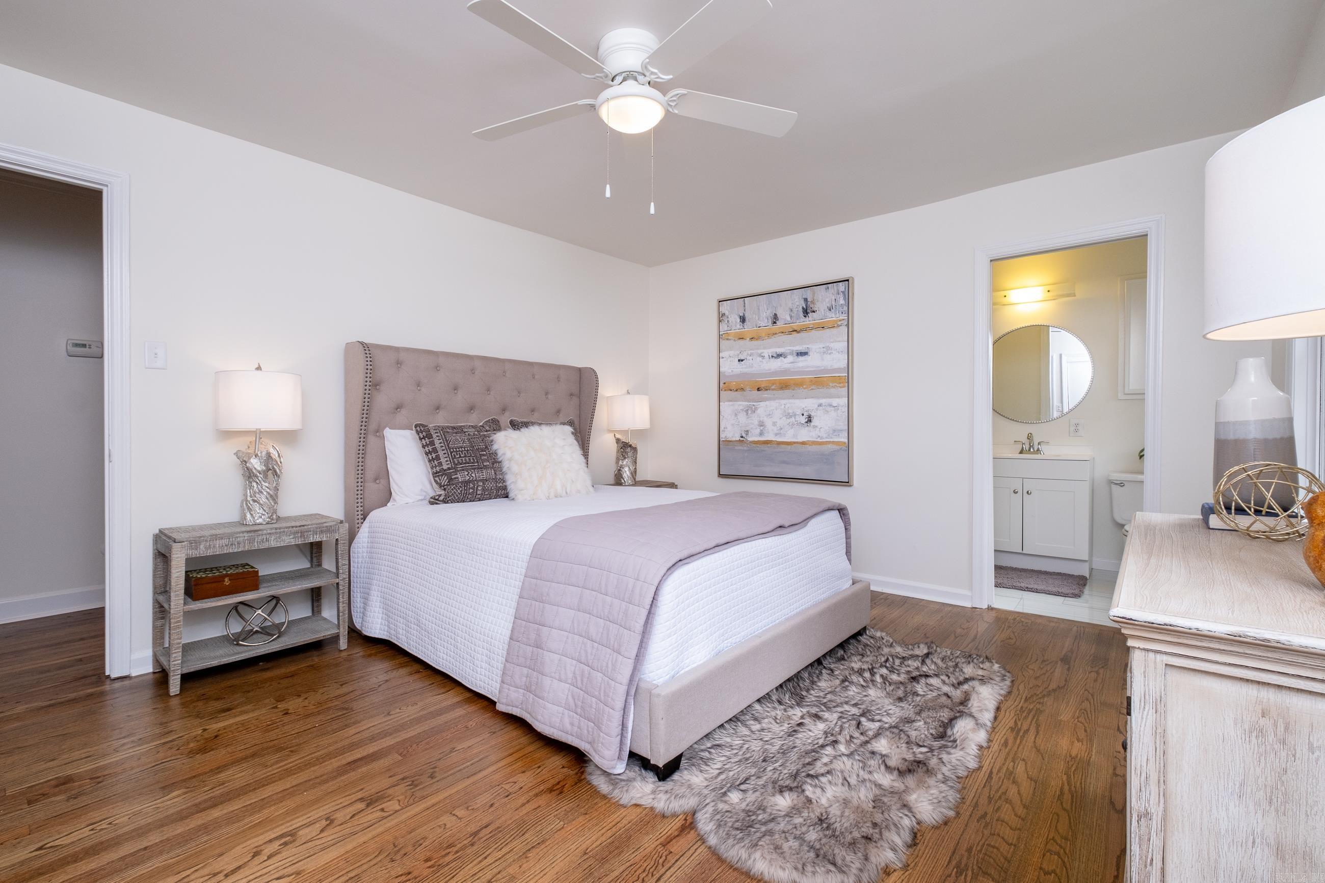 KINGWOOD PLACE - Residential
