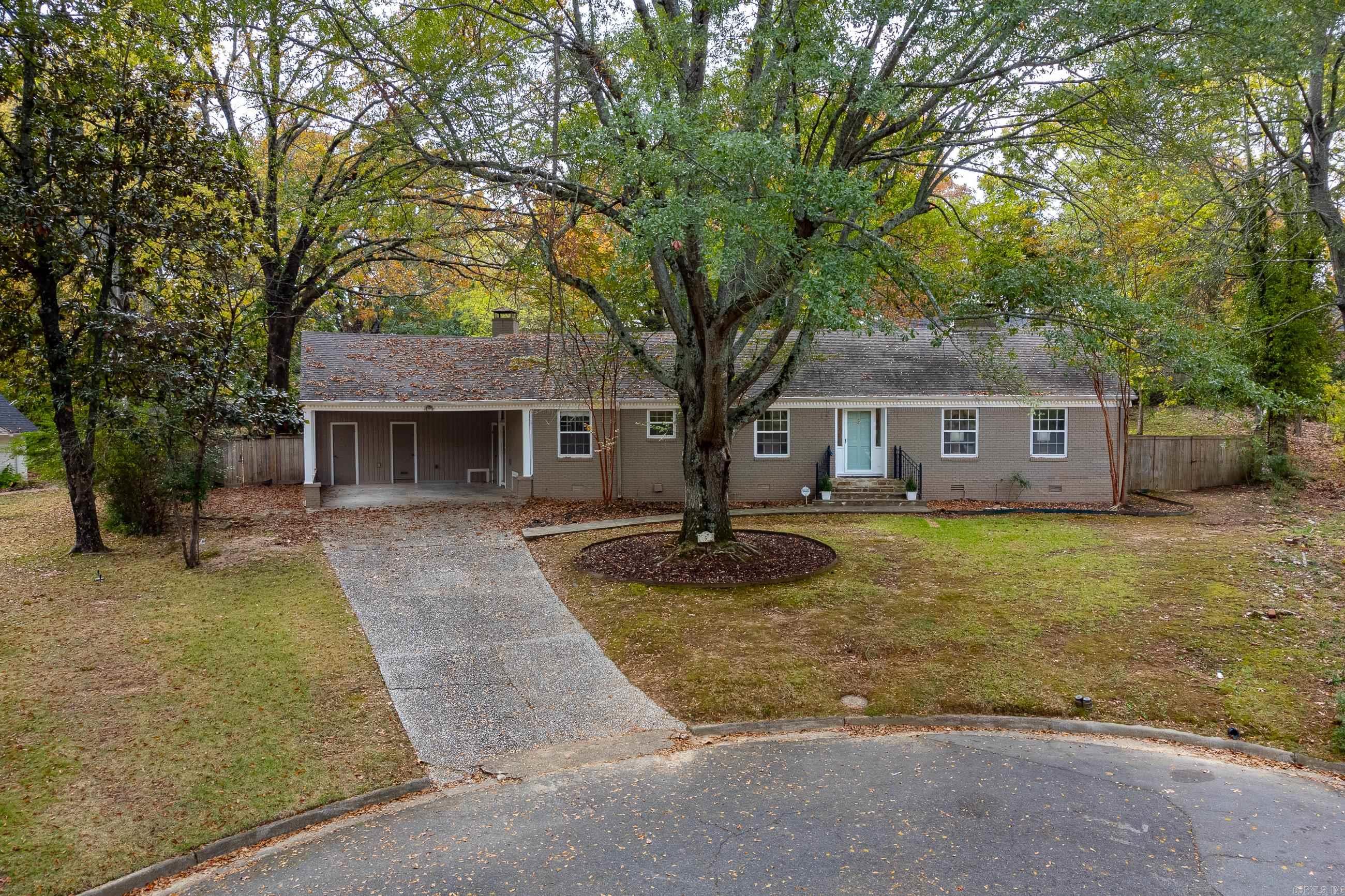 KINGWOOD PLACE - Residential