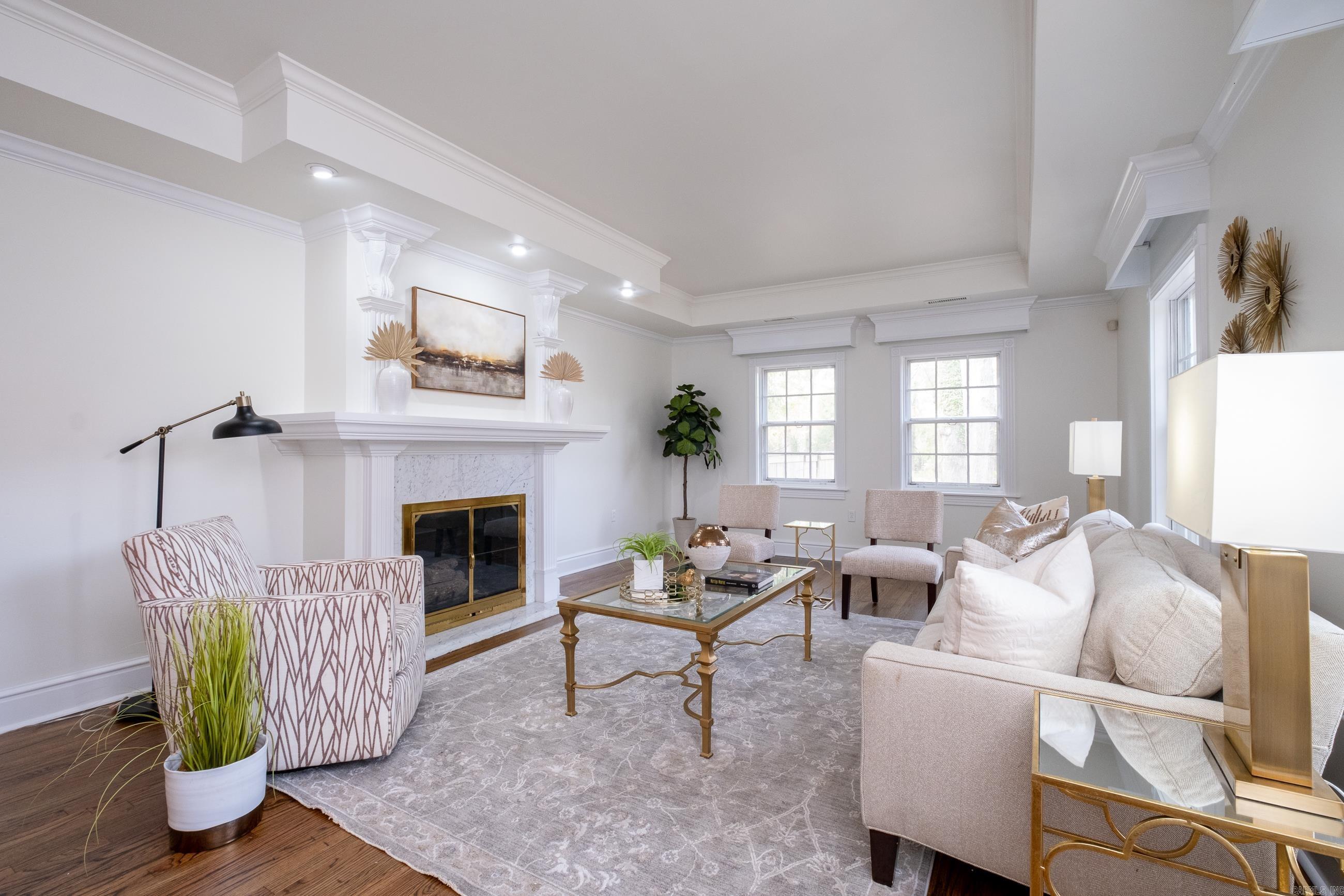KINGWOOD PLACE - Residential