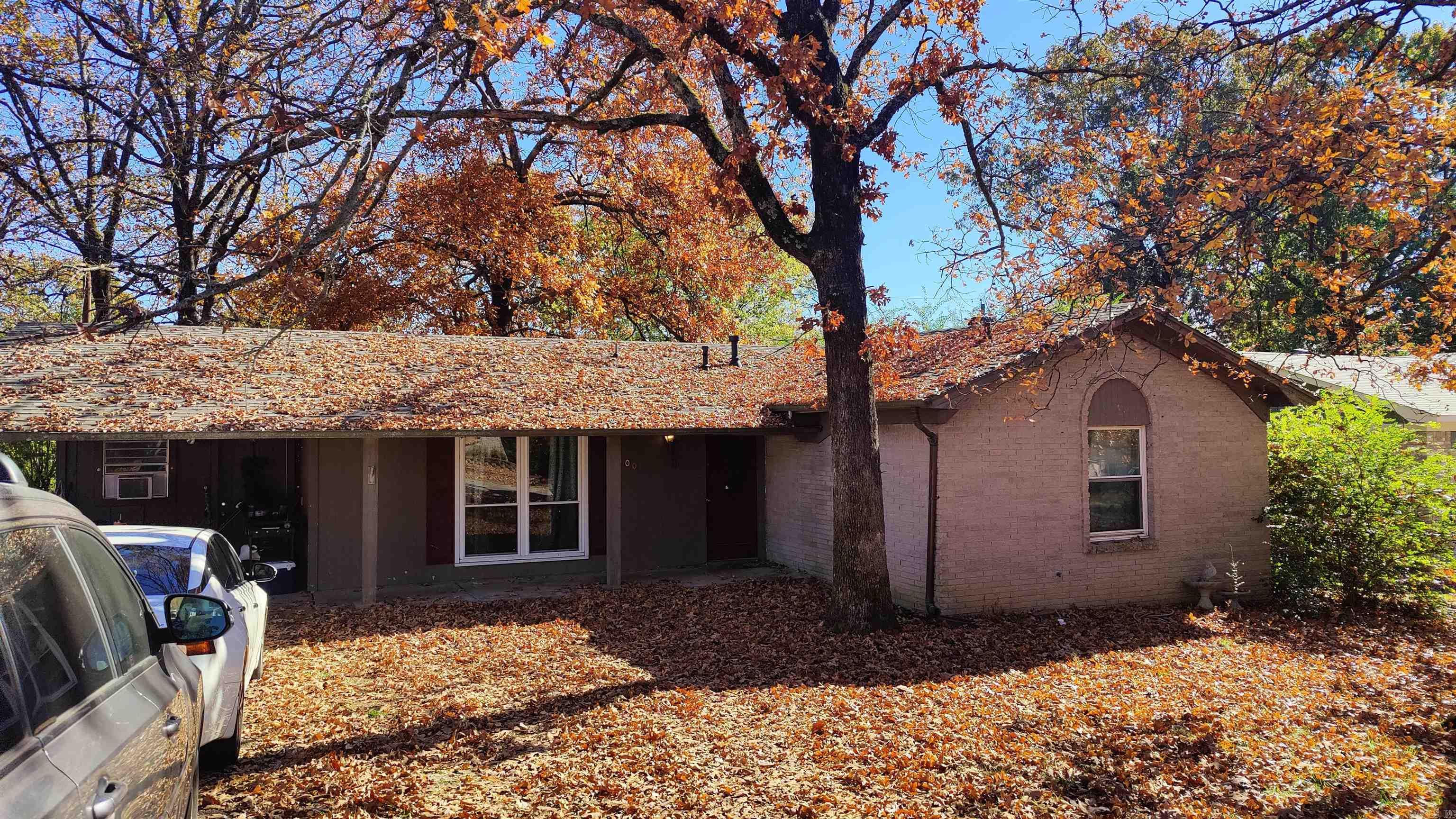 Looking for an affordable property that you can make into something special? This is it! Great house that could really be a gem. A good clean up and some paint and you're on your way. There's plenty of room for a growing family. House is located in the heart of Sherwood. Bedrooms are roomy. Separate areas between the kitchen/dining and the living room yet feels open. The roof was recently replaced. This property is being sold as is/no seller repairs. Seller will entertain both VA and FHA offers but buyer will be responsible for any third party repair requirements. Agents see remarks. Sq. ft. approx. Measuring encouraged.