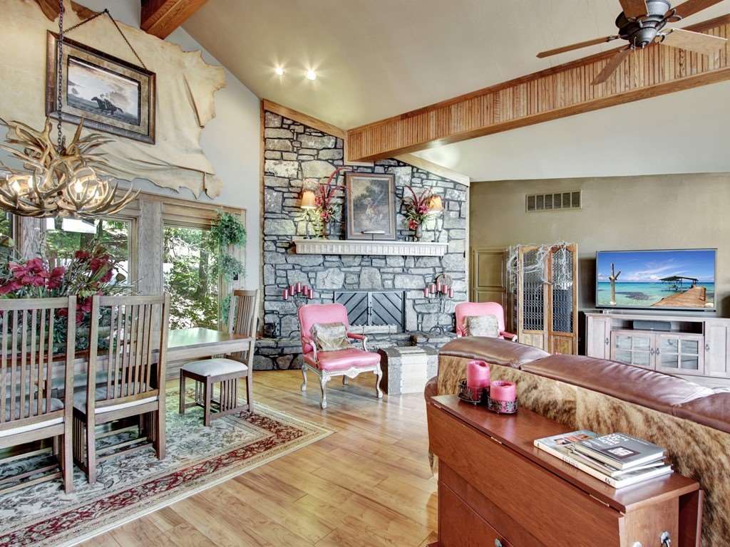 Hickory Nut Mountain Estates - Residential