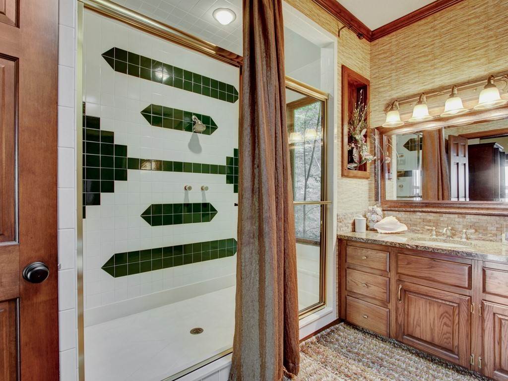 Hickory Nut Mountain Estates - Residential