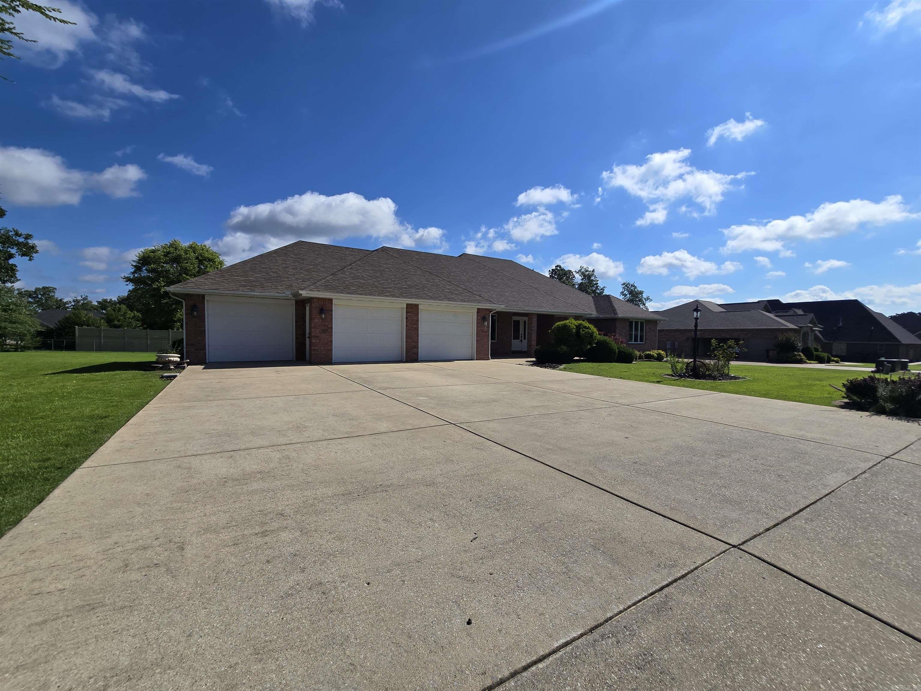 INDIAN CREEK ADD - Residential