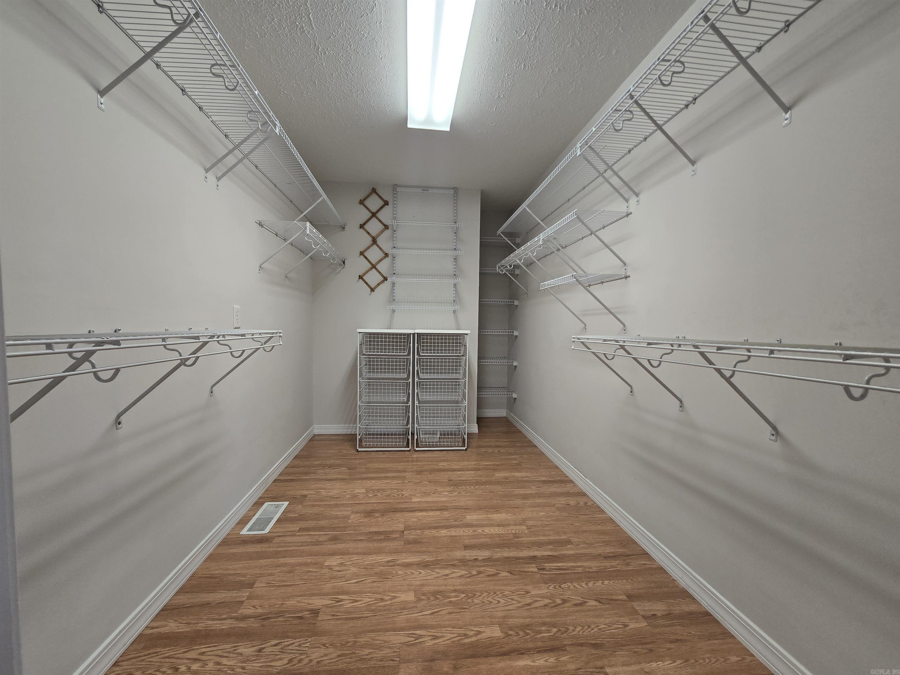 INDIAN CREEK ADD - Residential