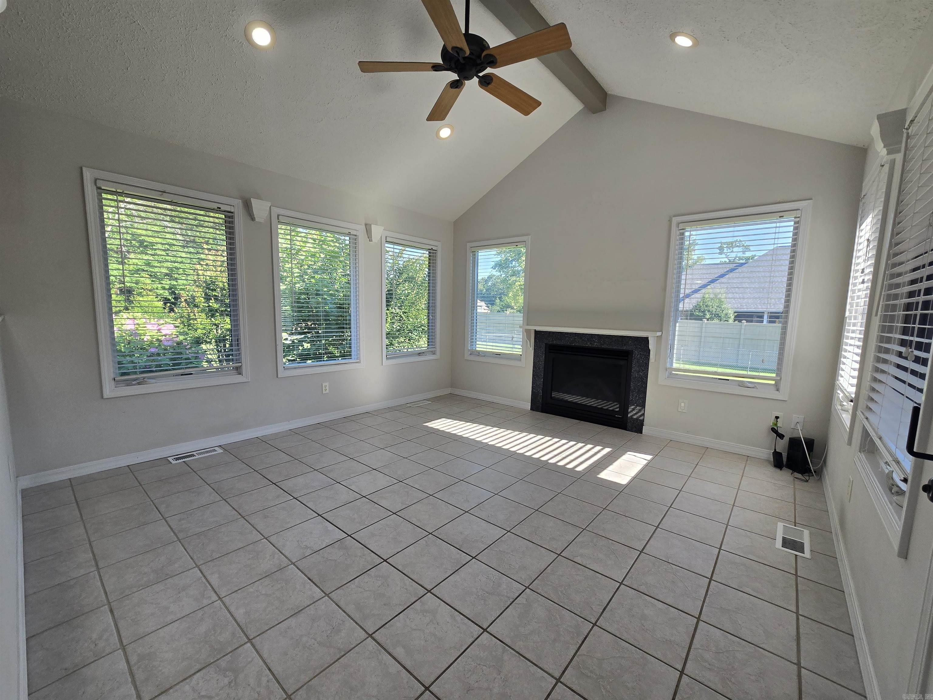 INDIAN CREEK ADD - Residential
