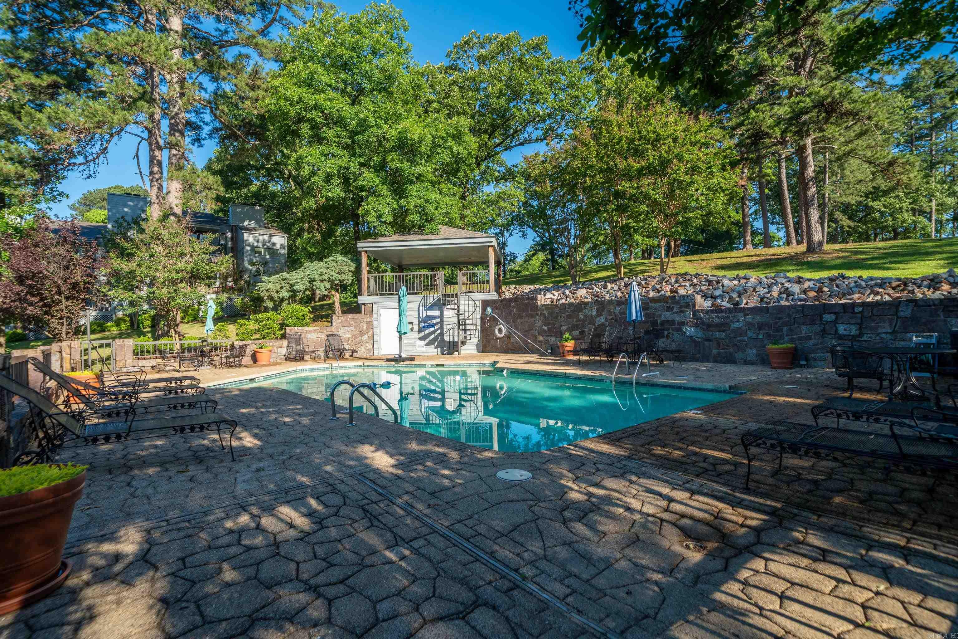 POINT LOOKOUT - Residential
