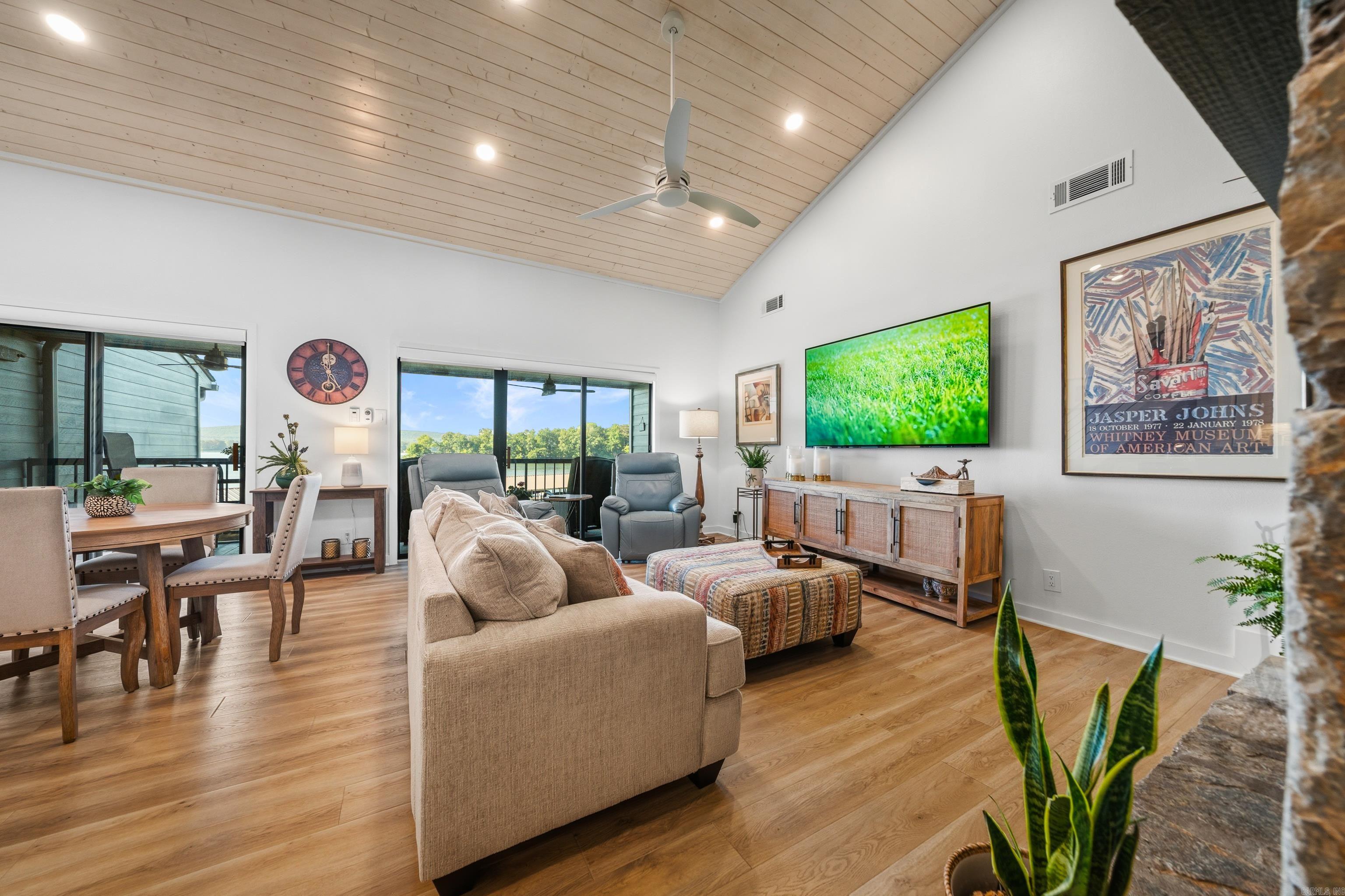 POINT LOOKOUT - Residential