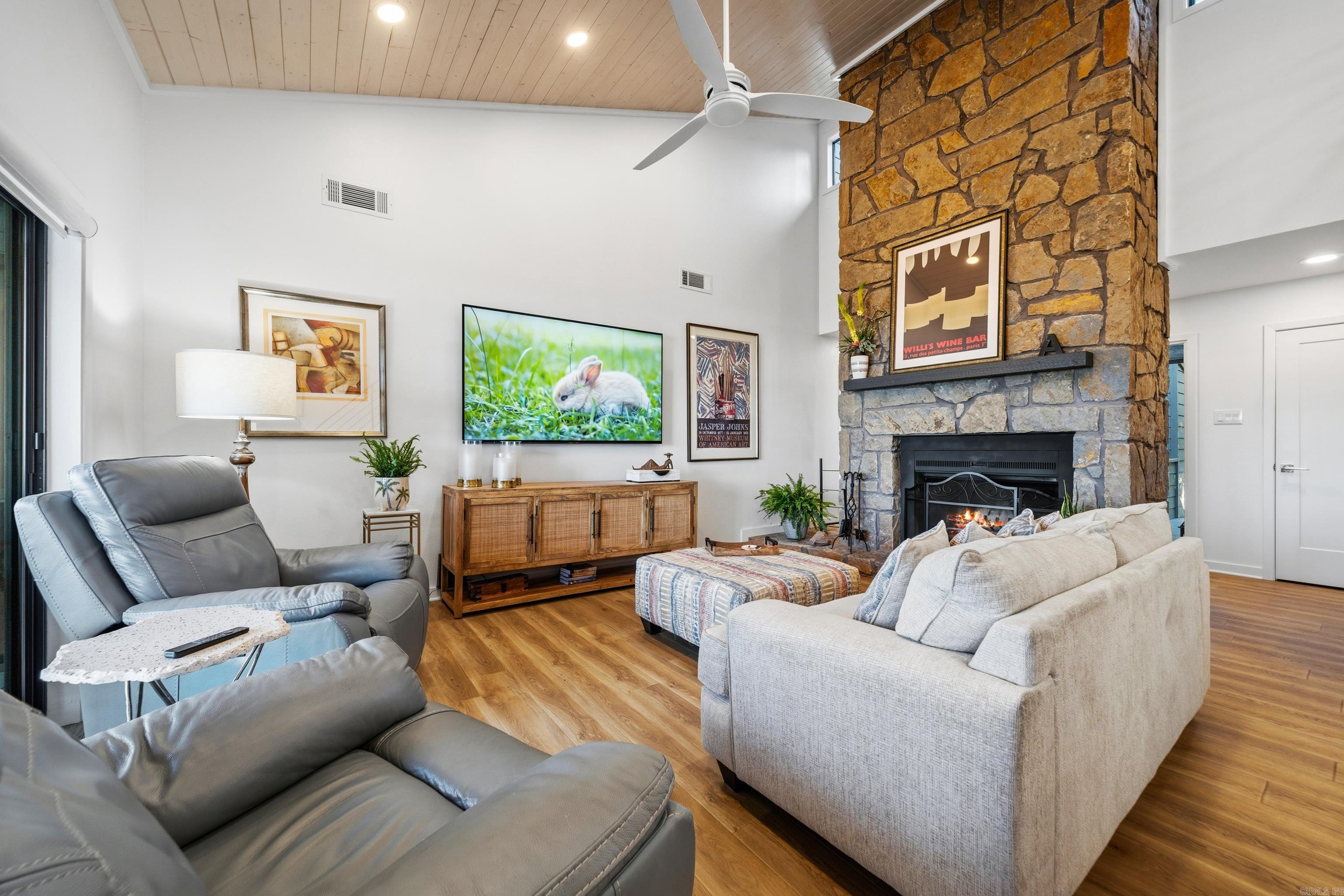 POINT LOOKOUT - Residential