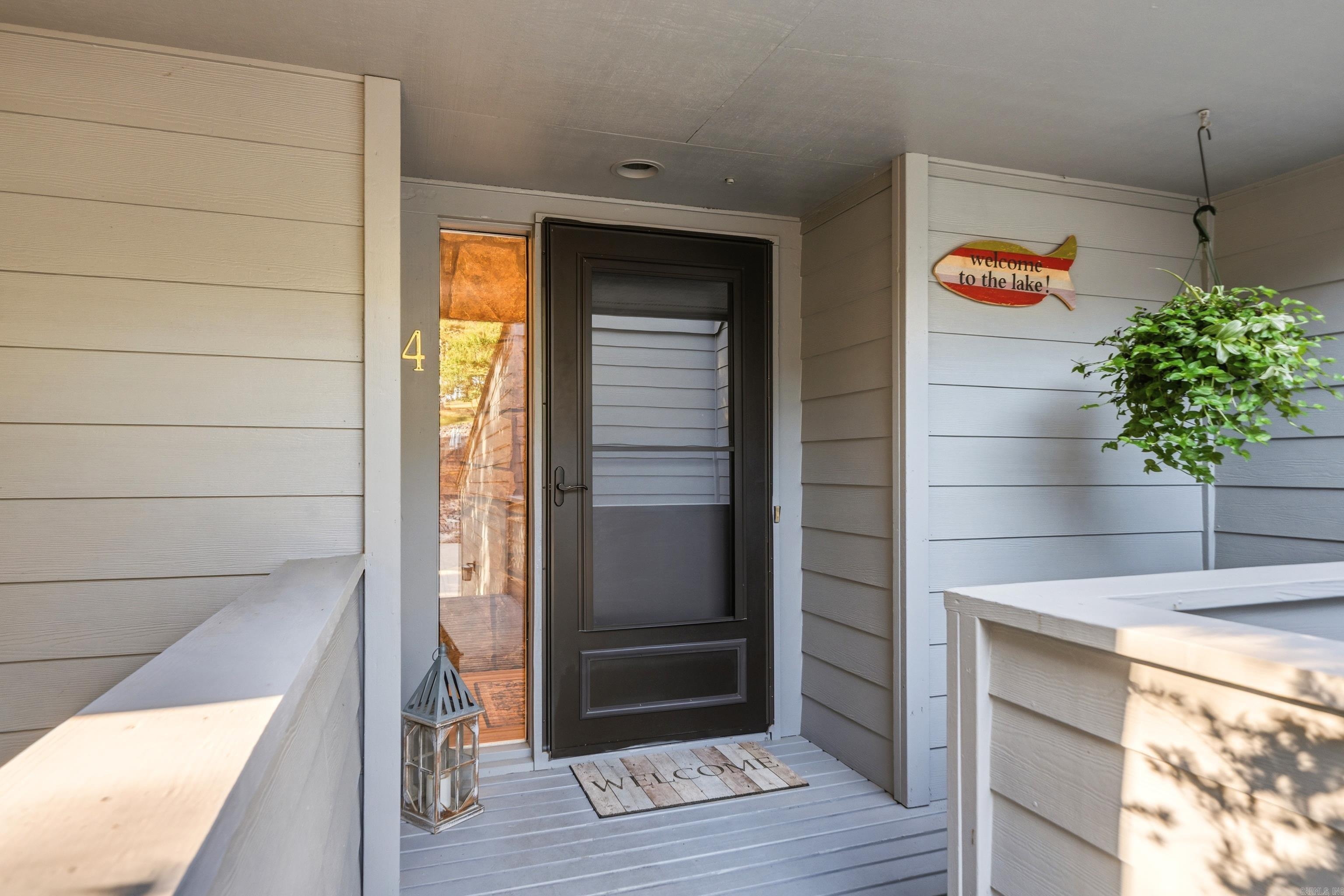 POINT LOOKOUT - Residential