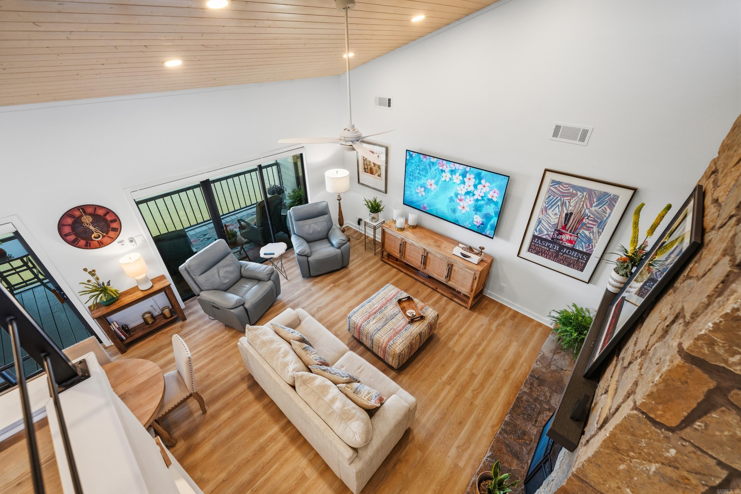 POINT LOOKOUT - Residential
