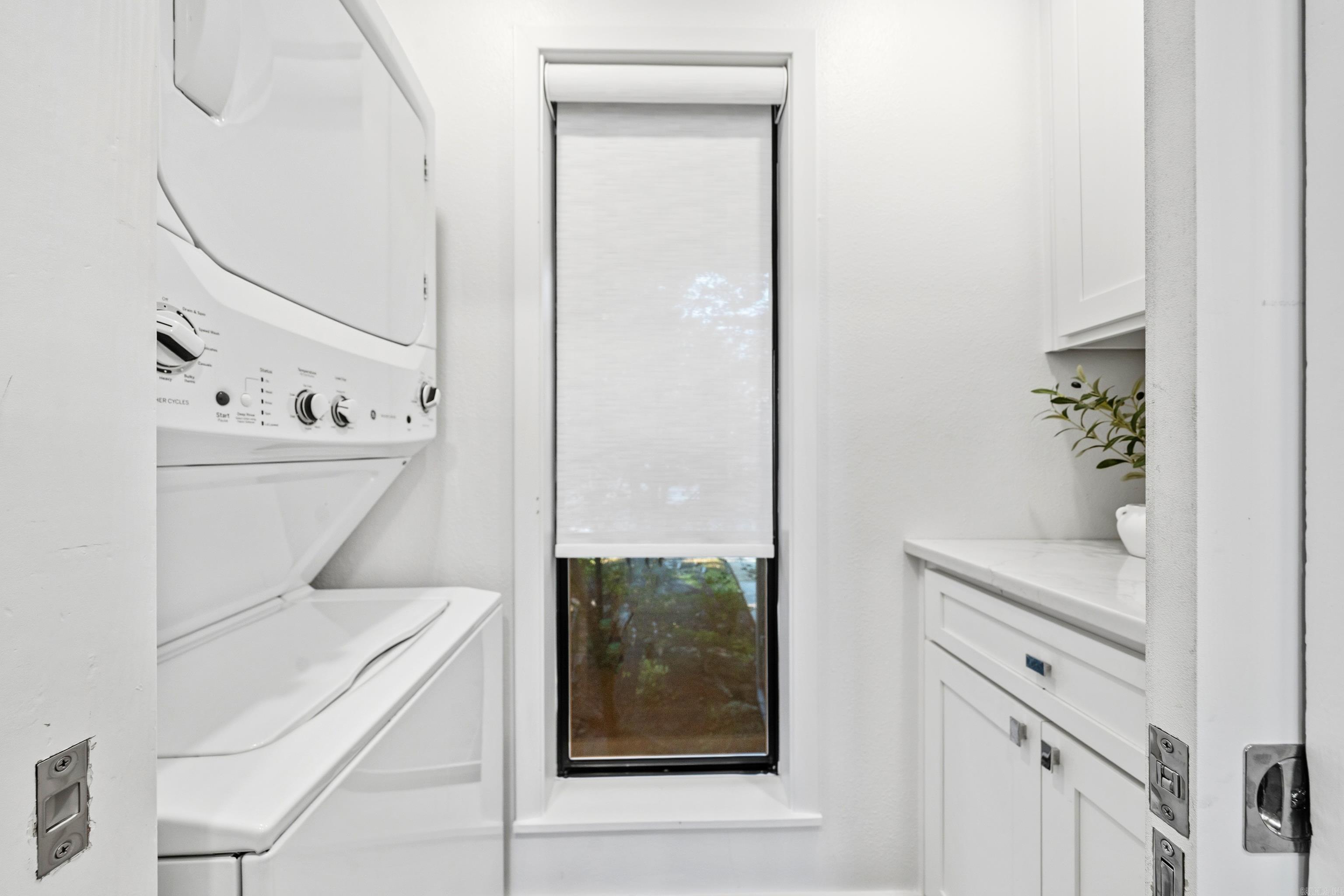 POINT LOOKOUT - Residential