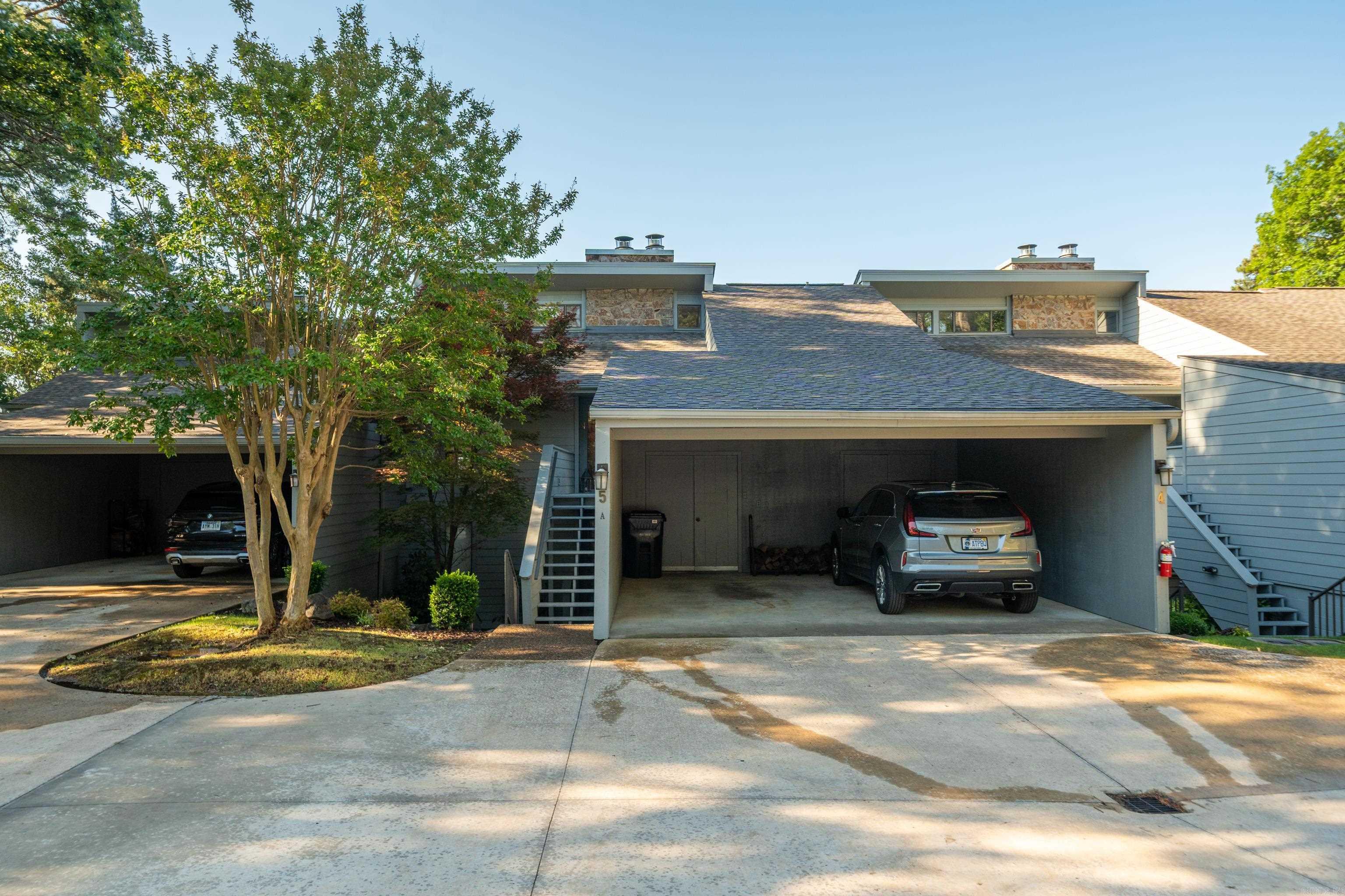 POINT LOOKOUT - Residential