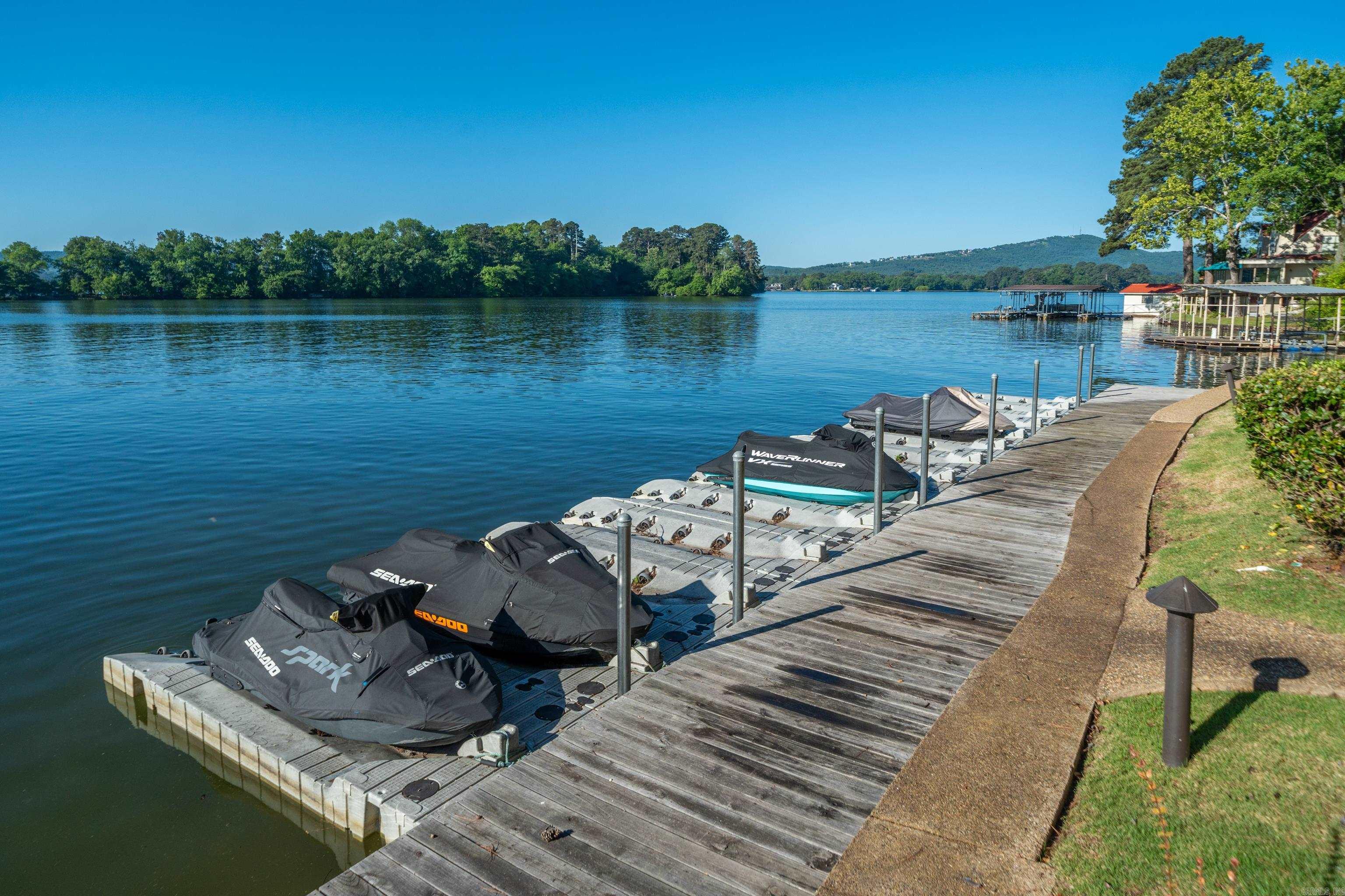 POINT LOOKOUT - Residential