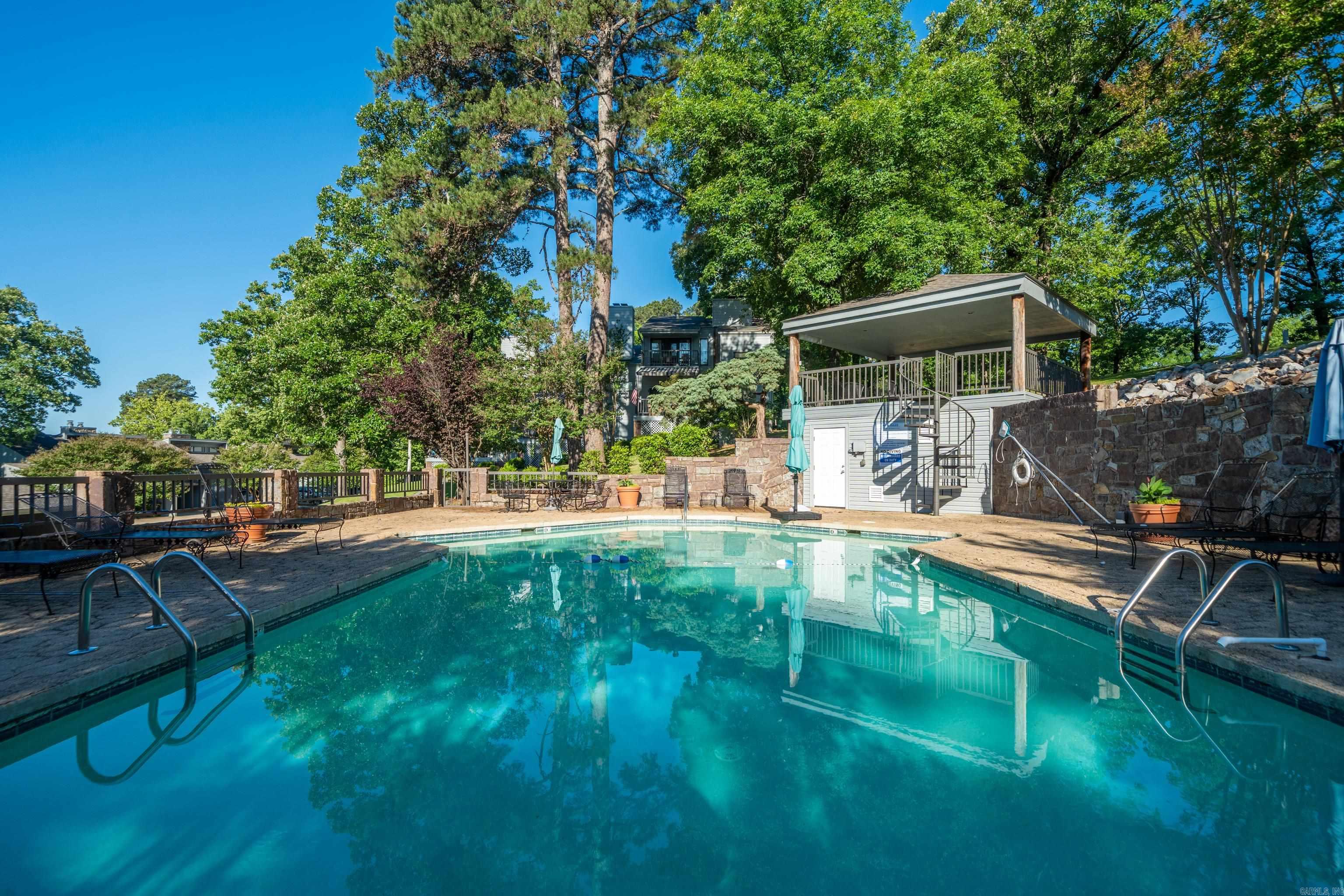 POINT LOOKOUT - Residential
