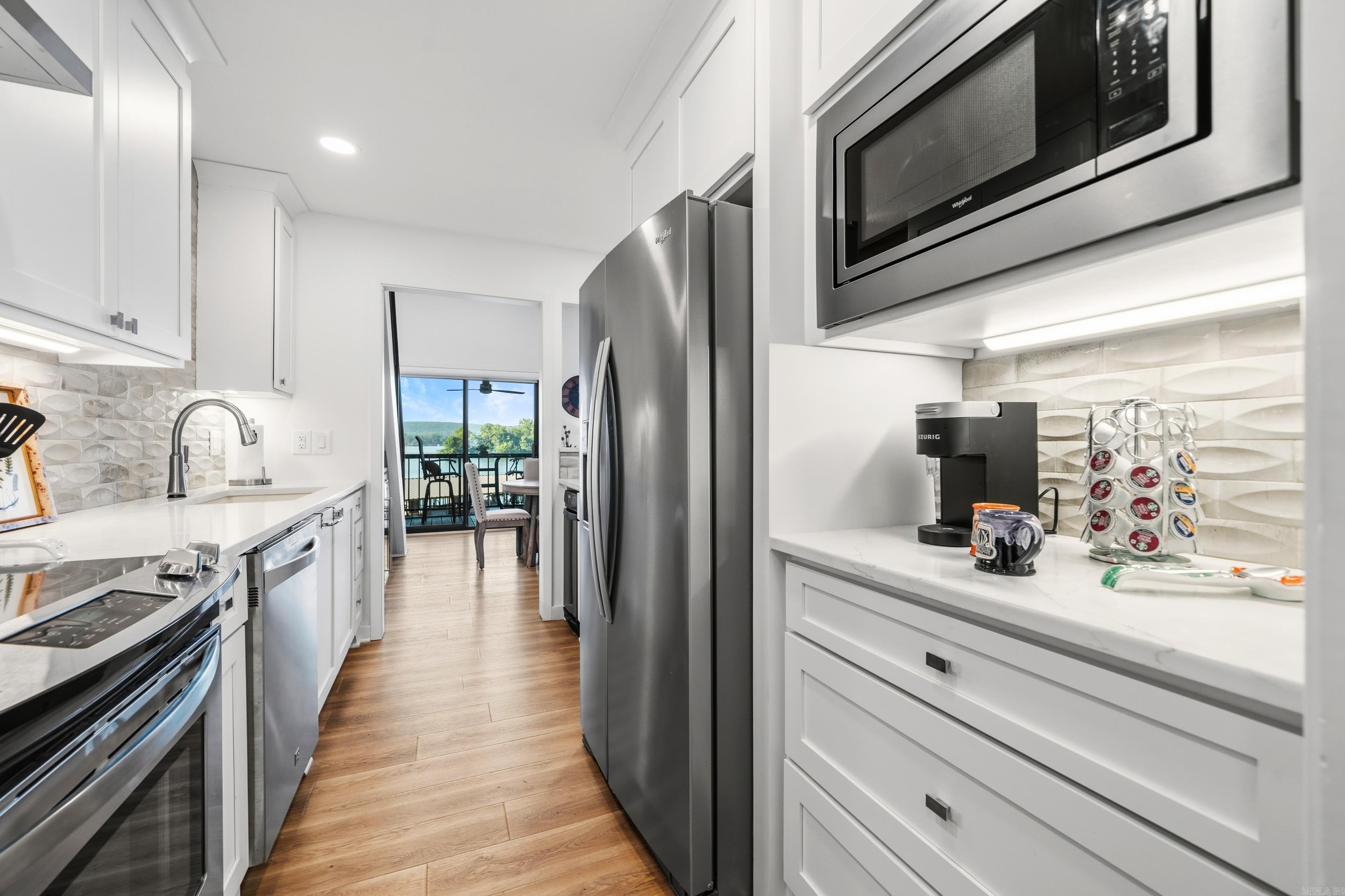 POINT LOOKOUT - Residential