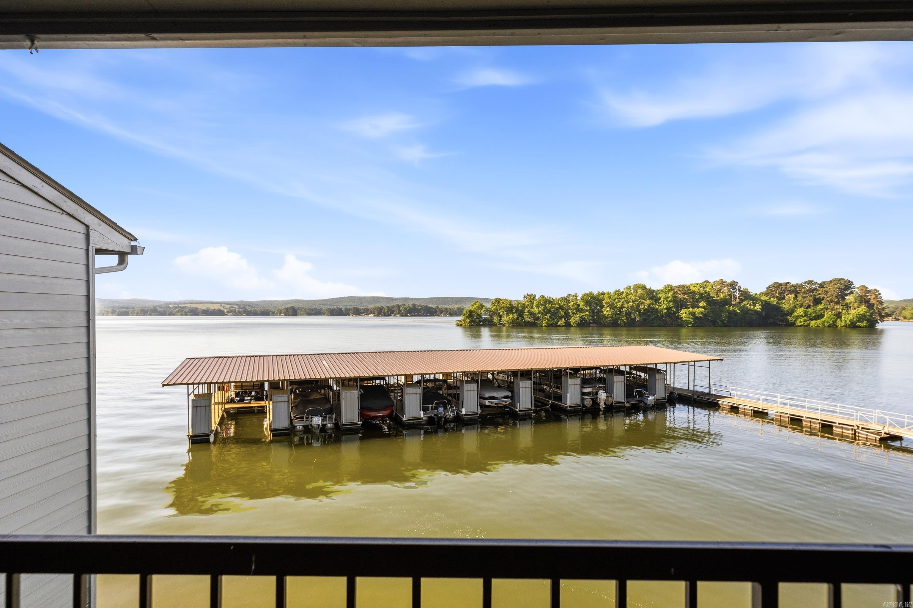 POINT LOOKOUT - Residential