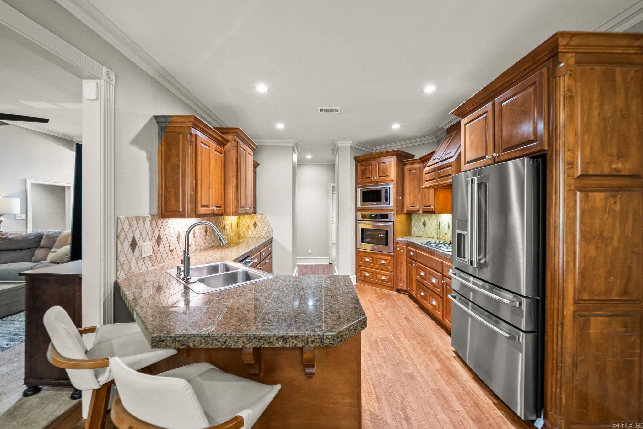 MADISON VALLEY - Residential