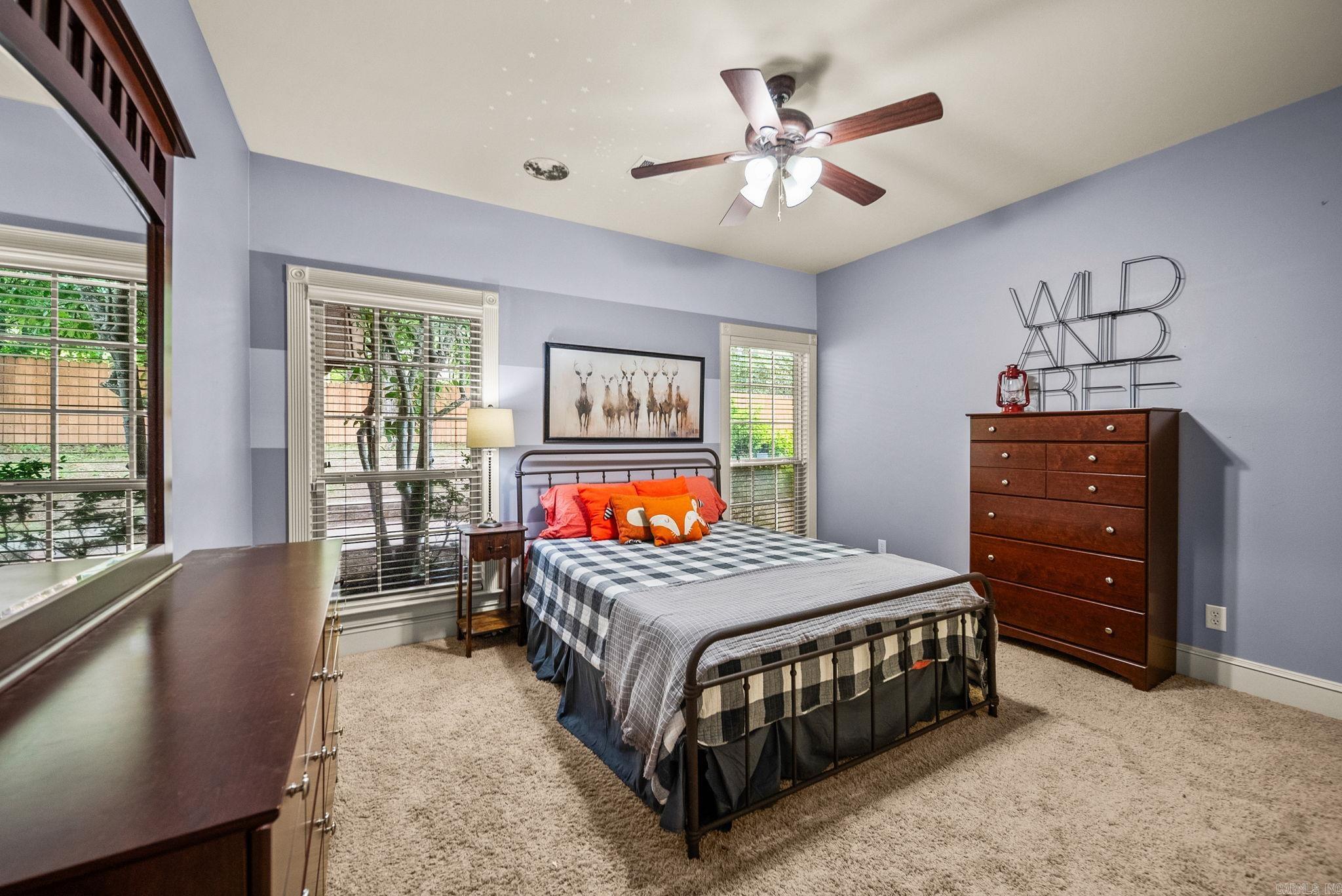 MADISON VALLEY - Residential