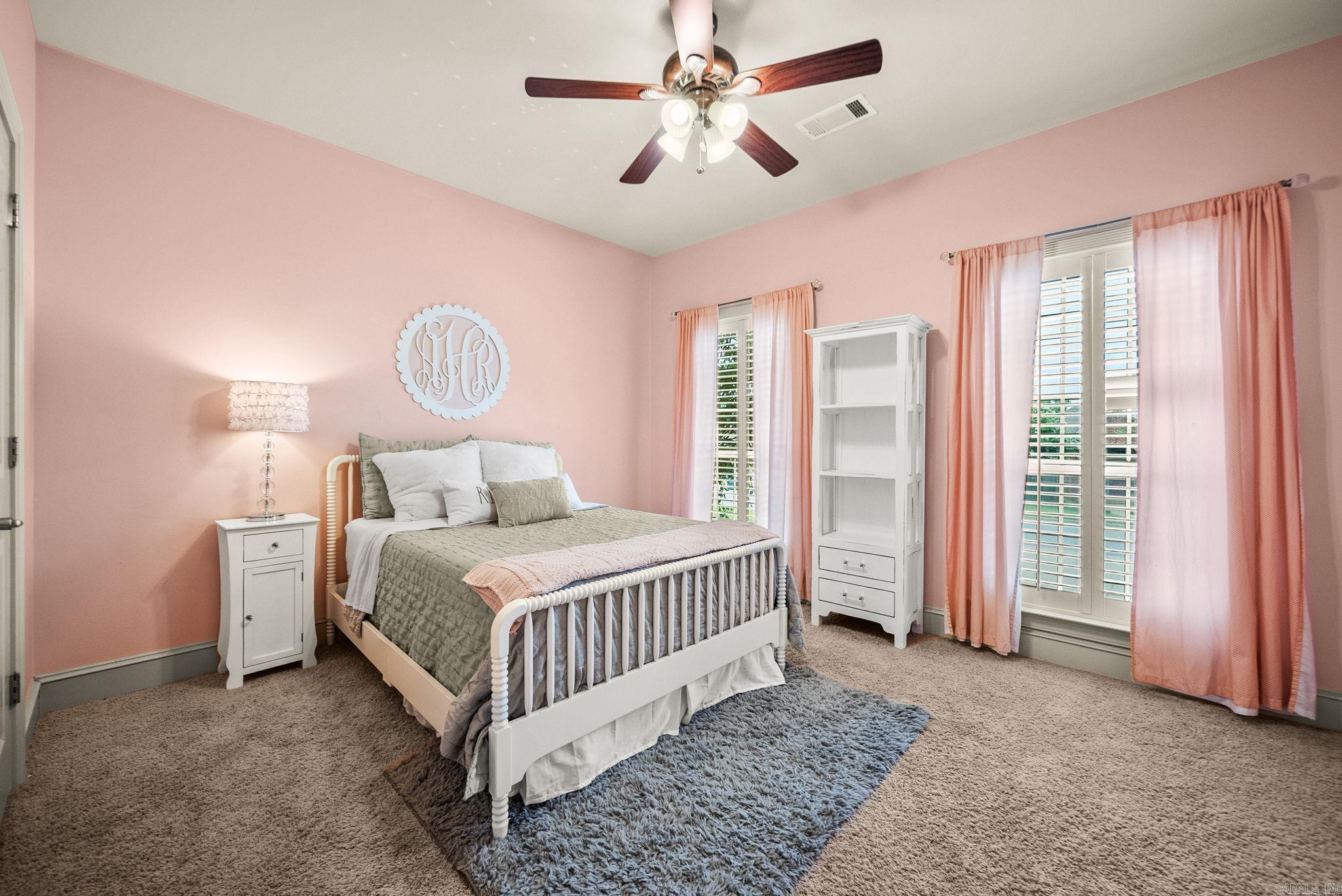 MADISON VALLEY - Residential