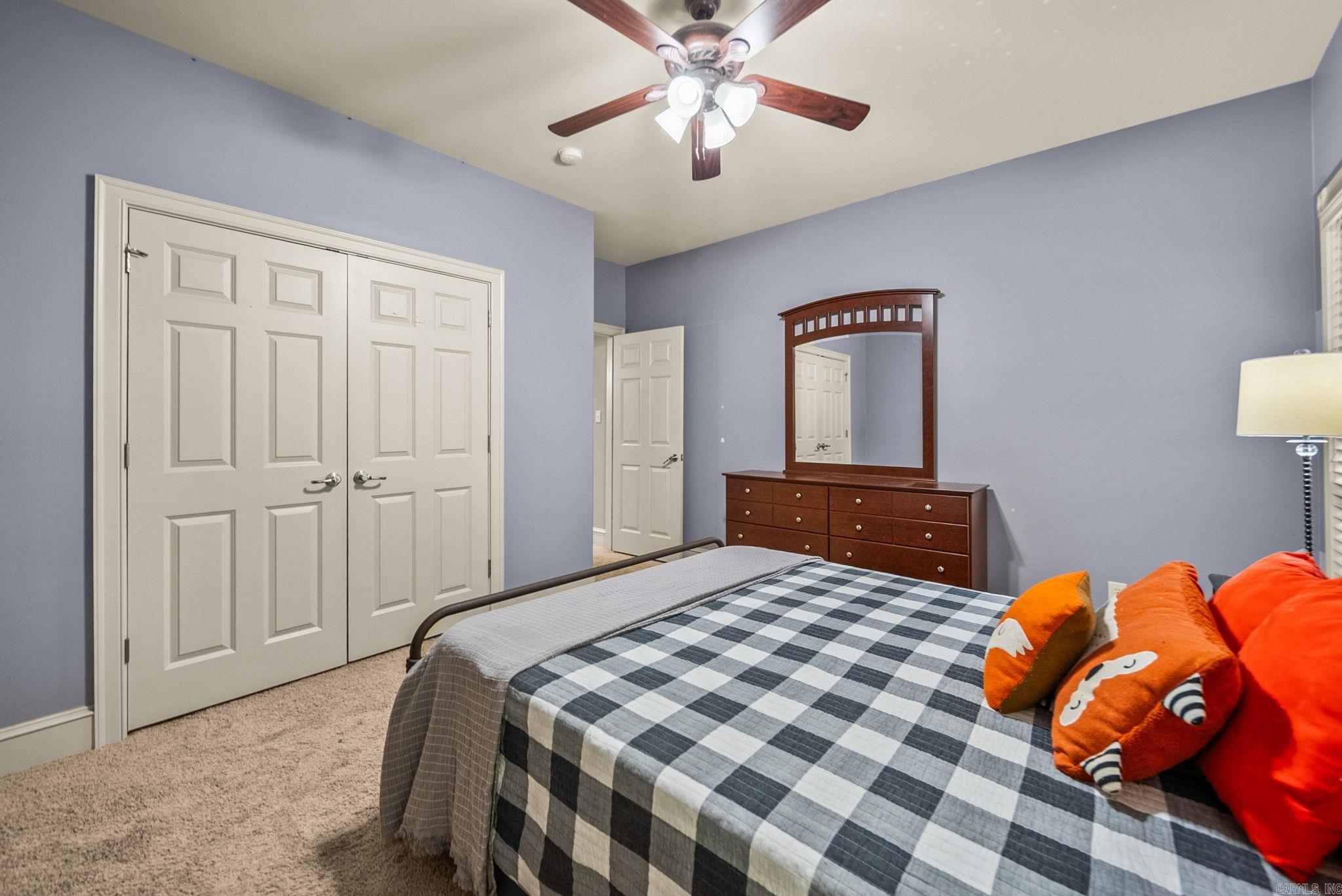 MADISON VALLEY - Residential