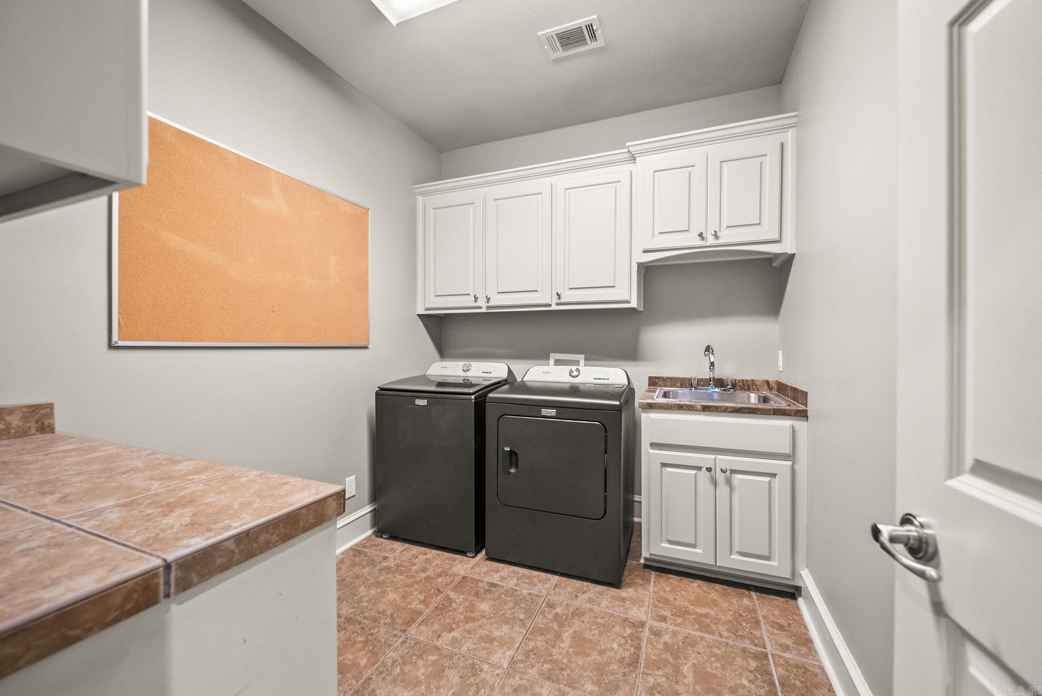 MADISON VALLEY - Residential
