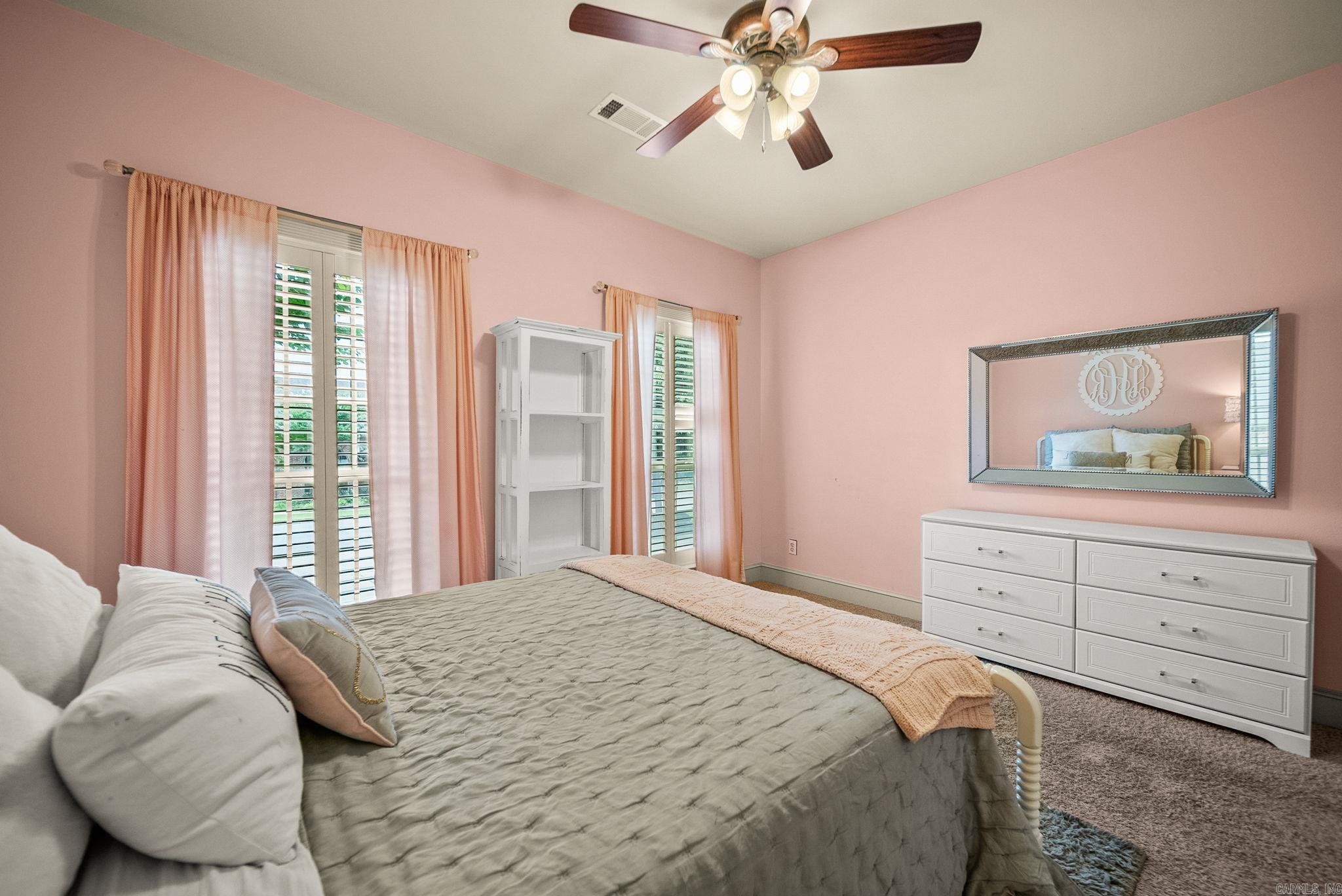 MADISON VALLEY - Residential