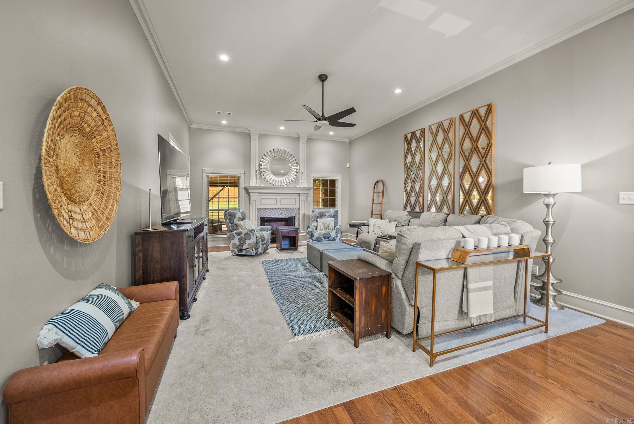 MADISON VALLEY - Residential