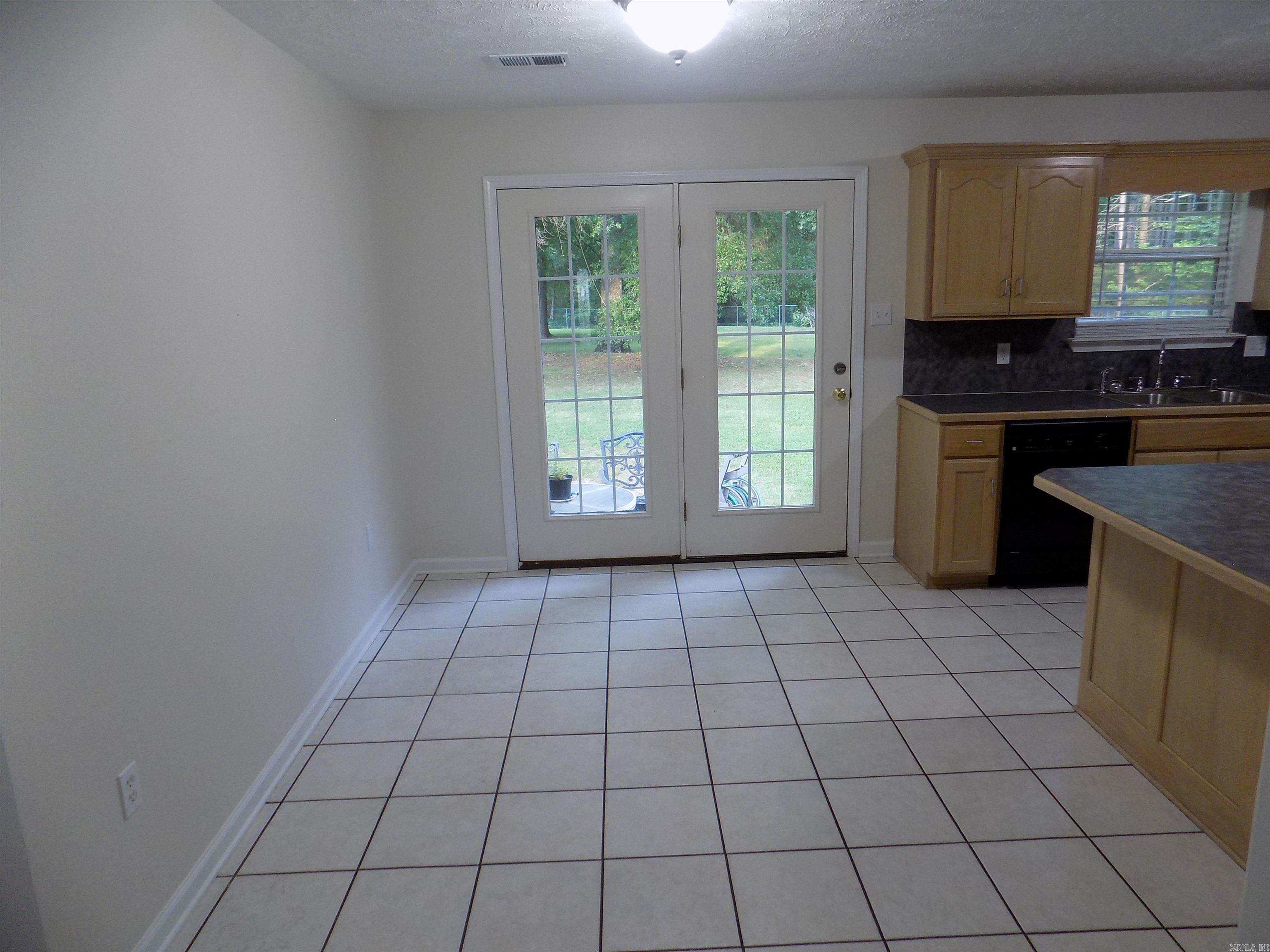 Skyline Drive - Residential Lease