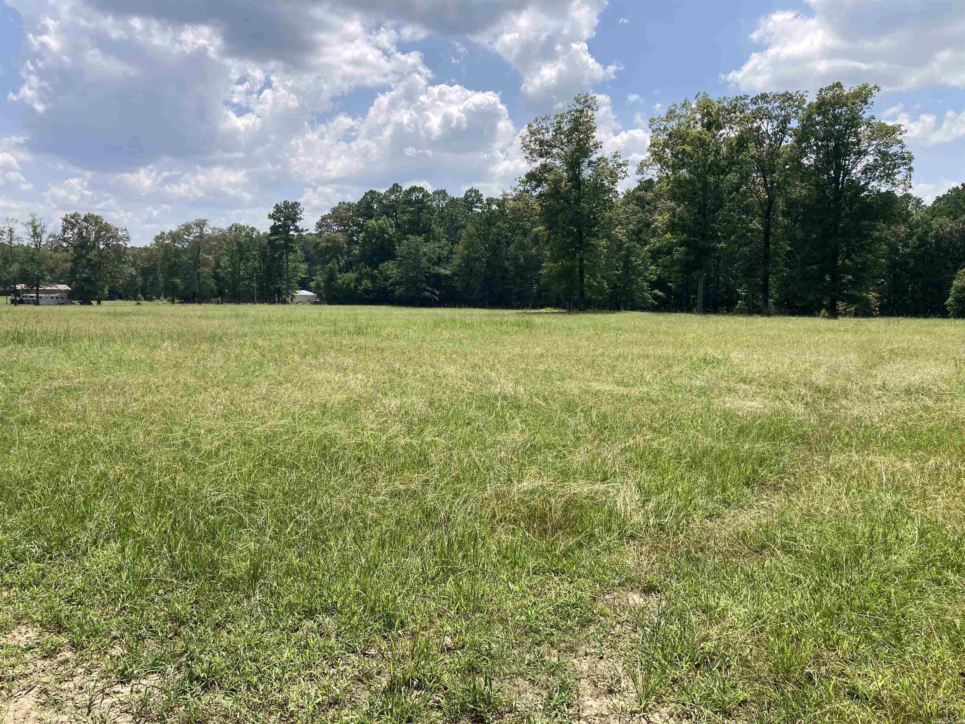 Mustang Ridge - Land