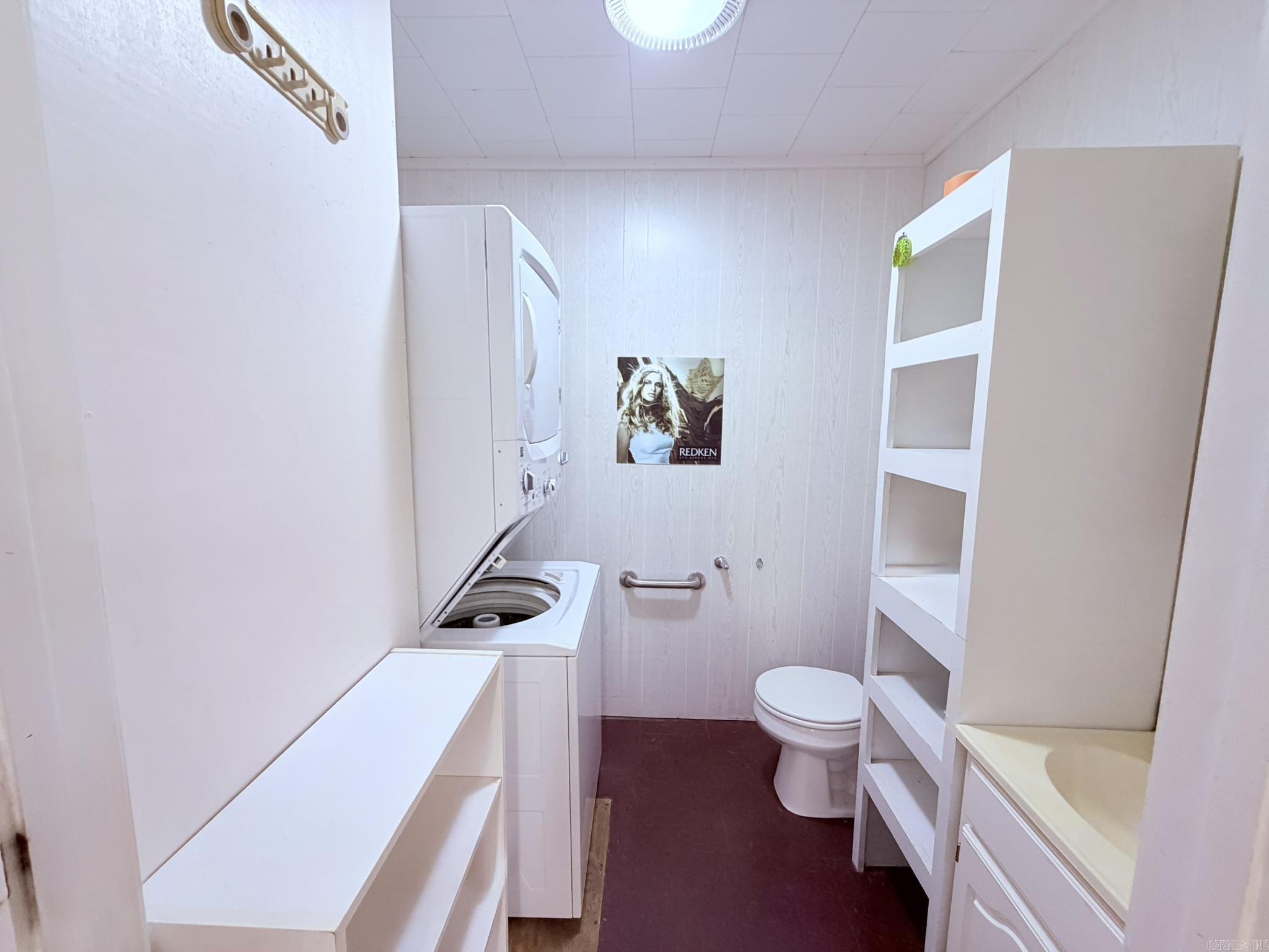 CAMDEN CITY METES & BOUNDS - Residential Lease