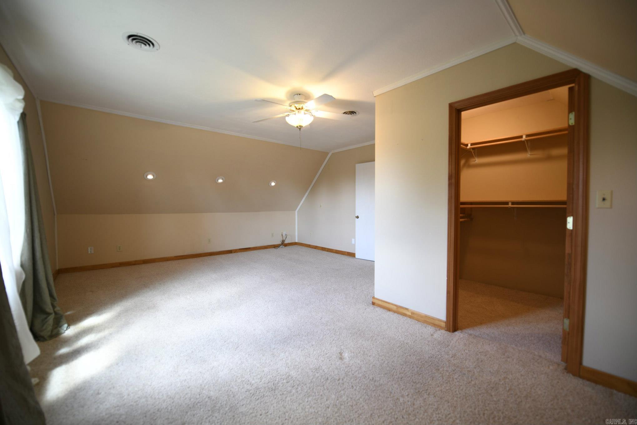 MENA ORIGINAL - Residential