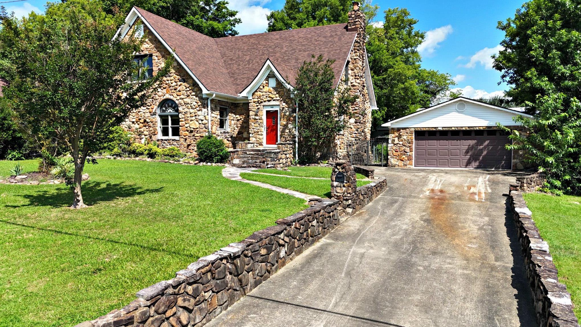 MENA ORIGINAL - Residential