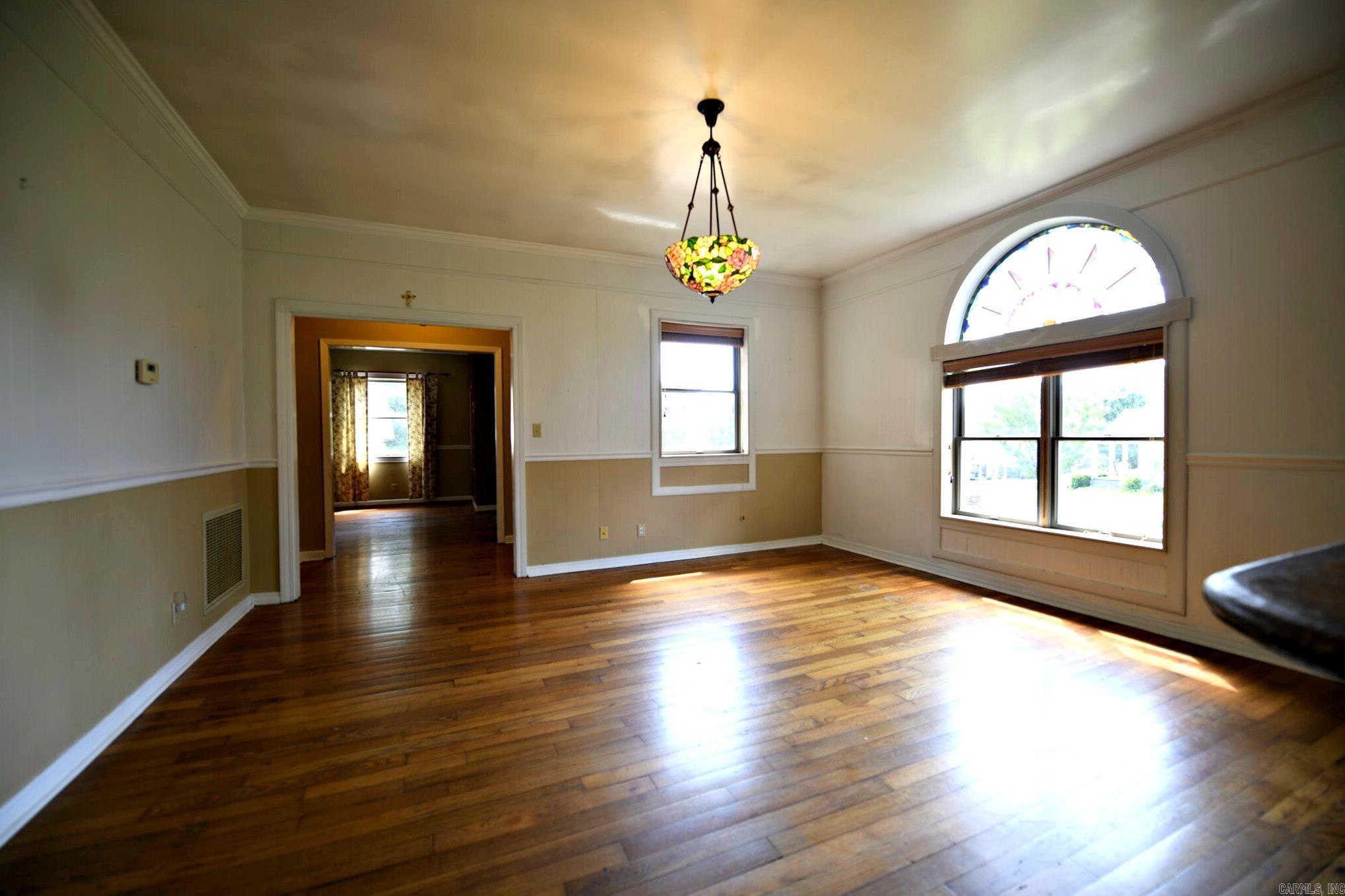 MENA ORIGINAL - Residential