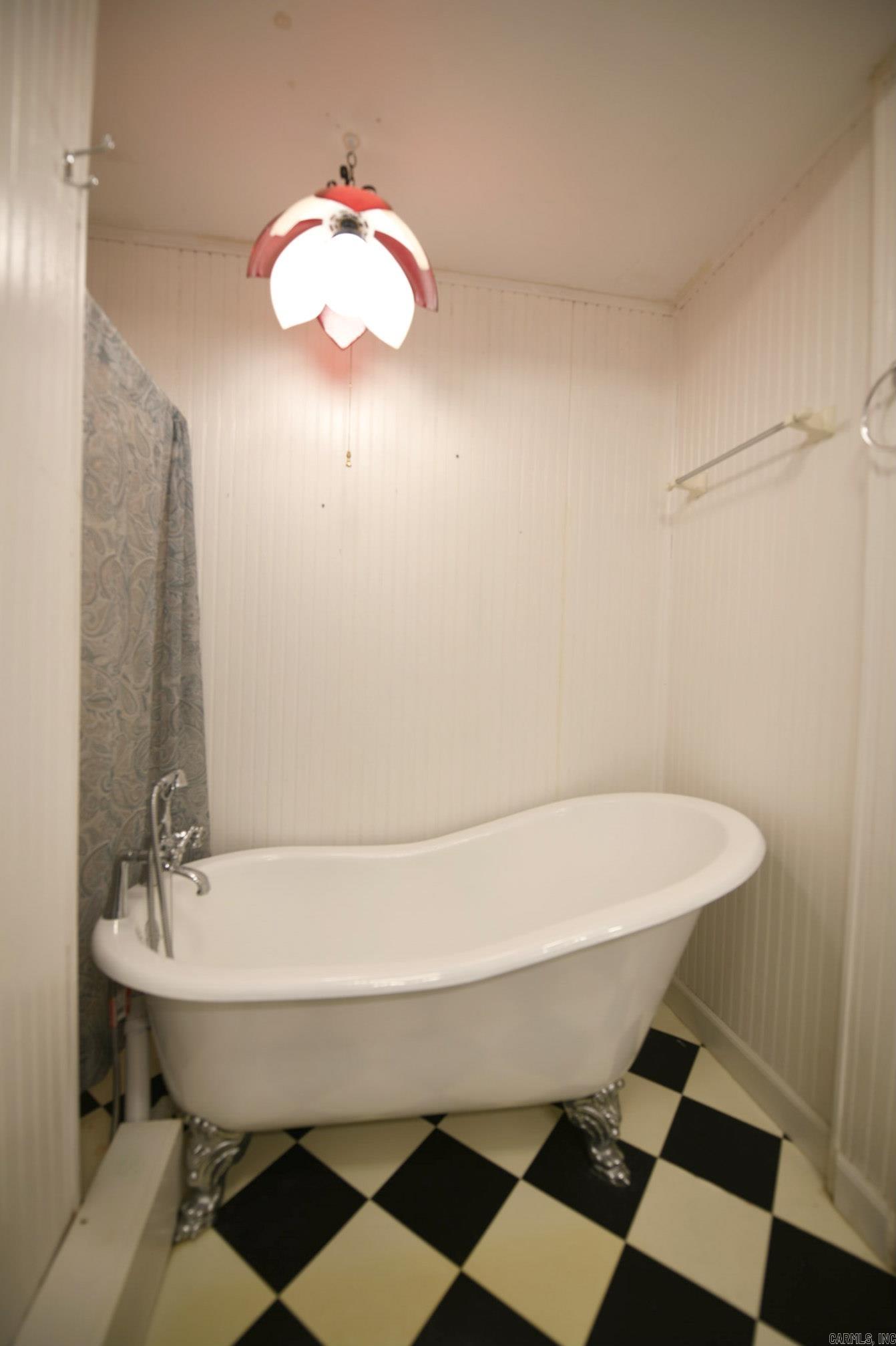 MENA ORIGINAL - Residential
