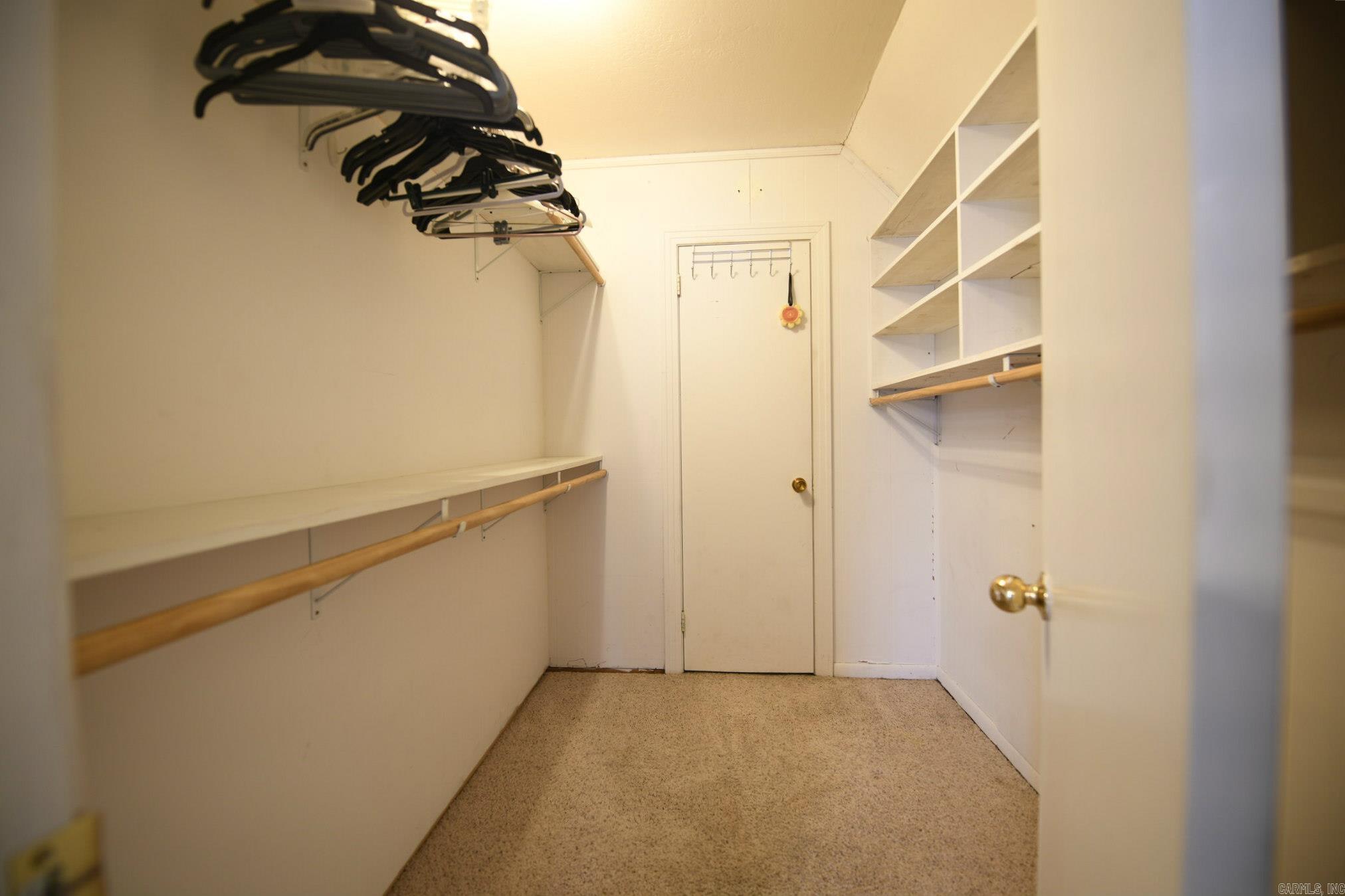 MENA ORIGINAL - Residential