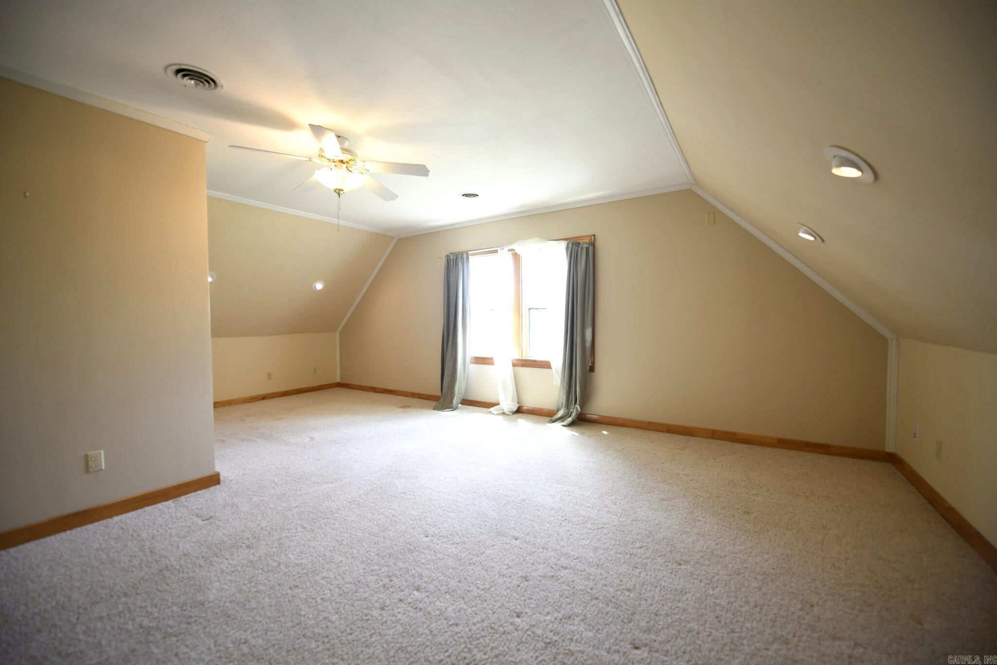 MENA ORIGINAL - Residential