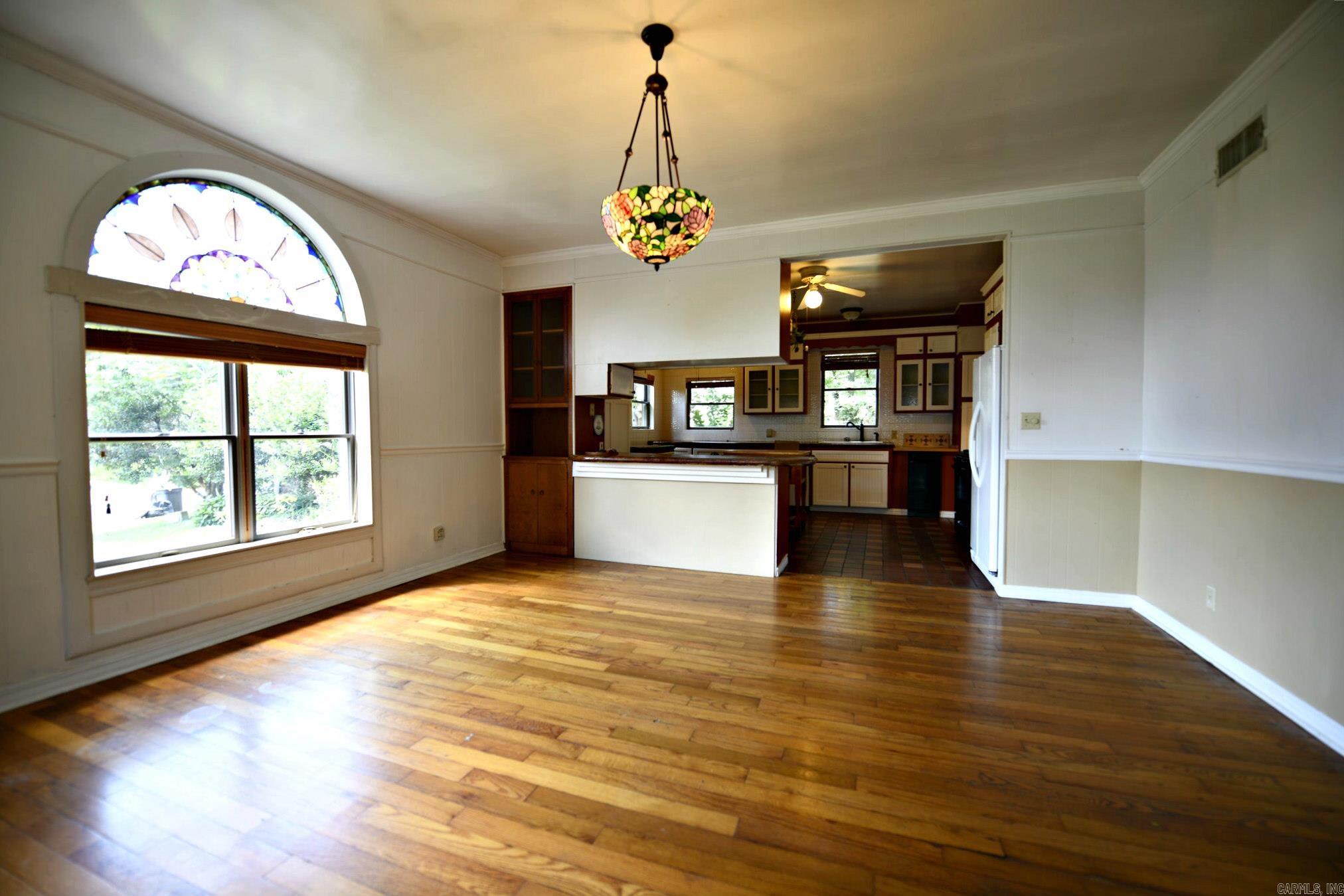 MENA ORIGINAL - Residential