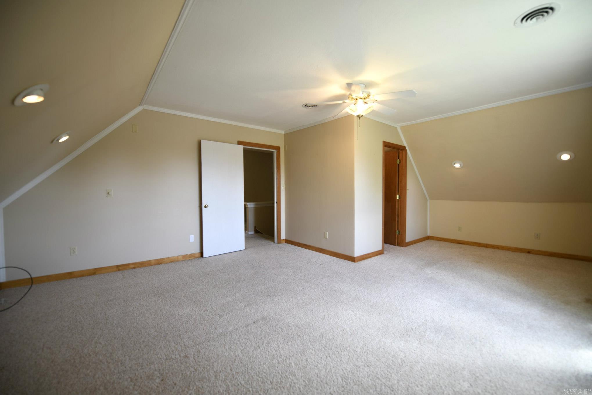 MENA ORIGINAL - Residential