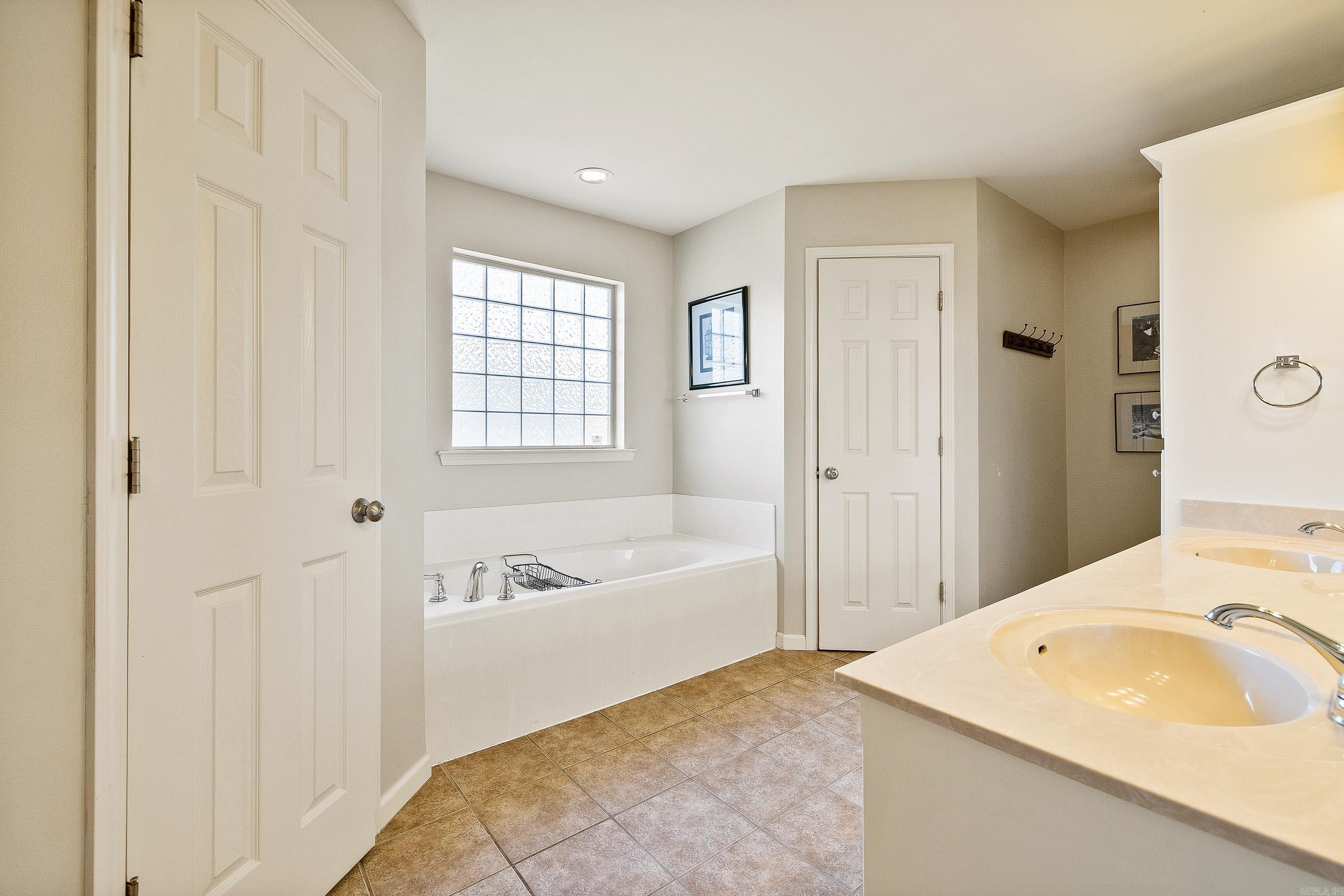 HERITAGE FARM - Residential