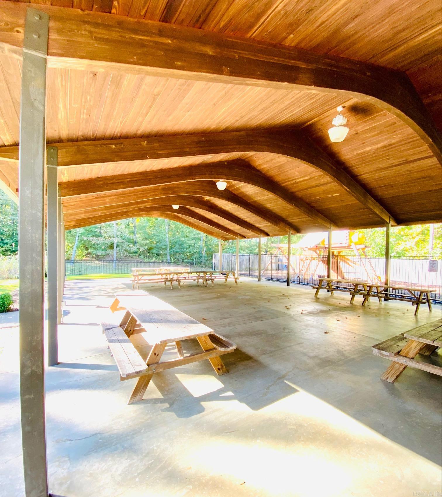 HERITAGE FARM - Residential