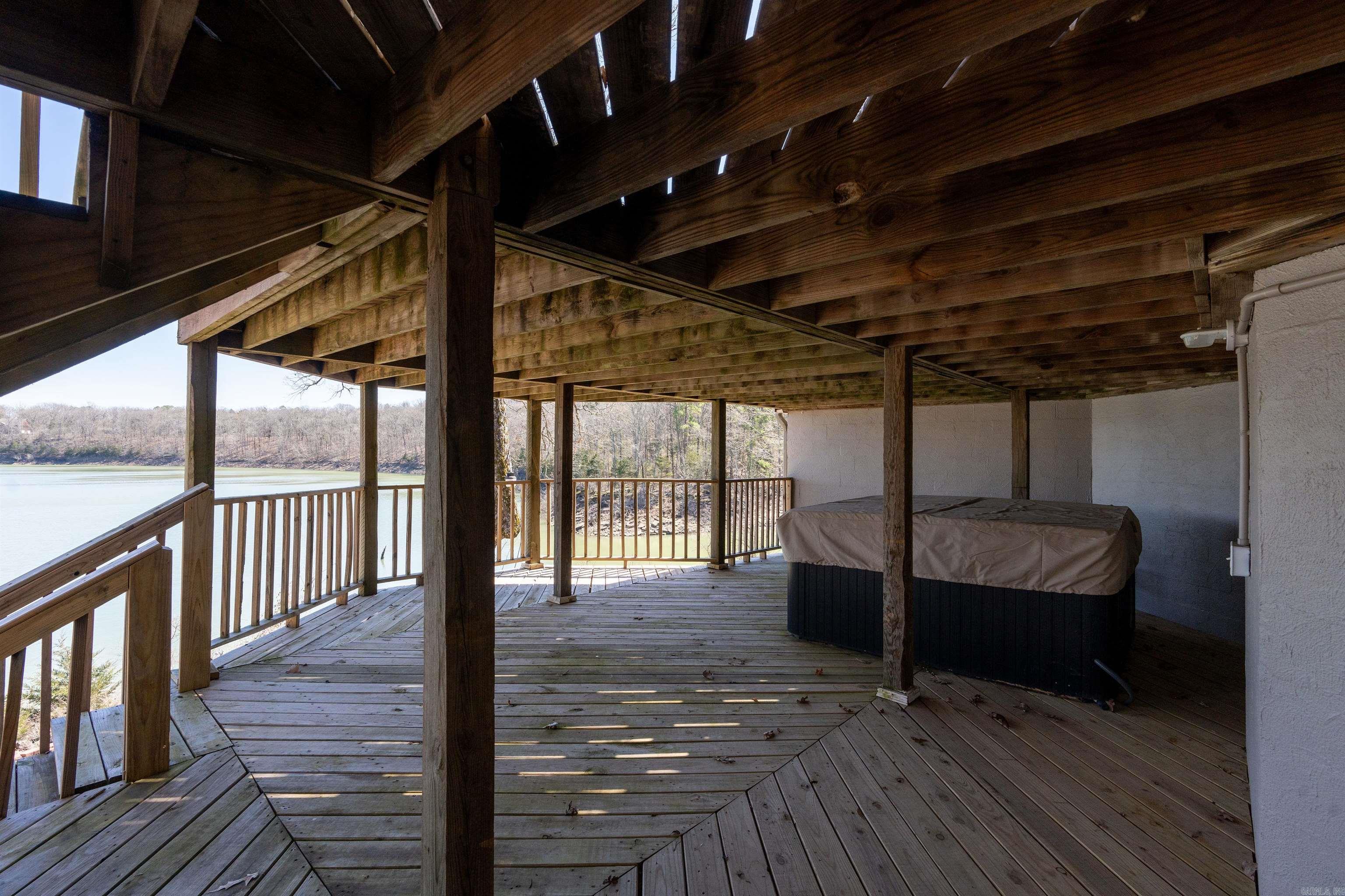 BEAVER BAY - Residential