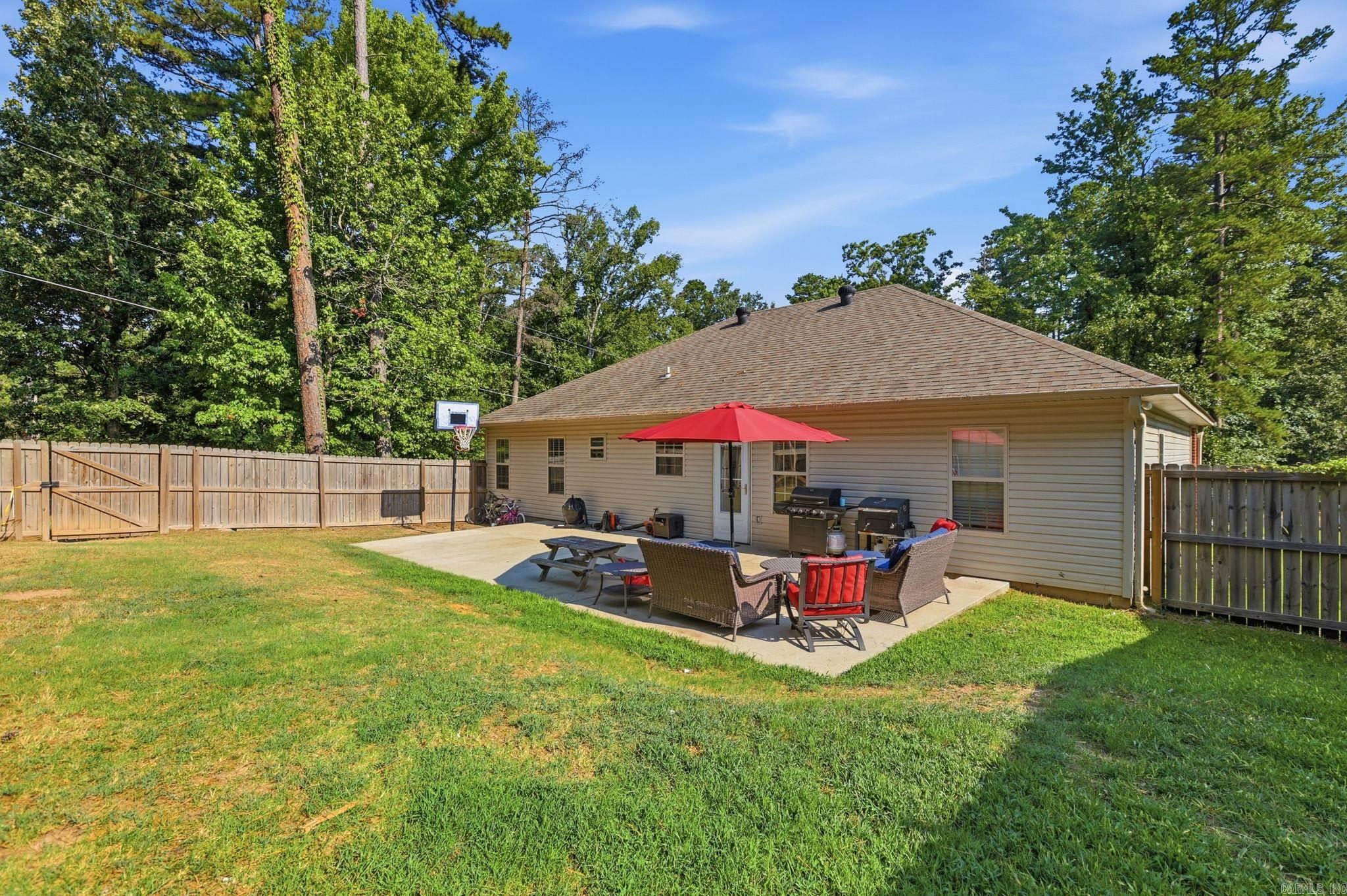 LAKE CHERRYWOOD - Residential