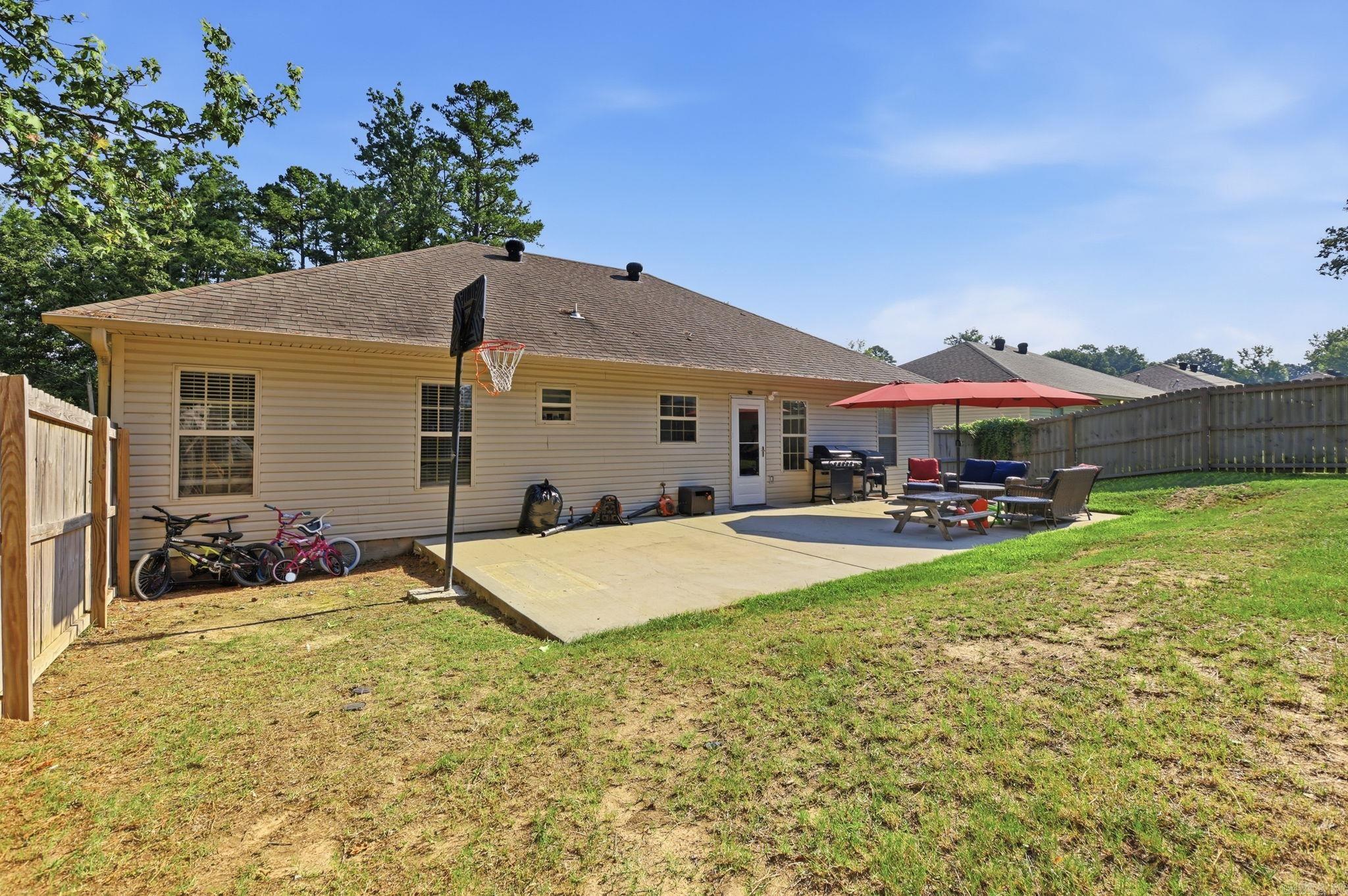 LAKE CHERRYWOOD - Residential