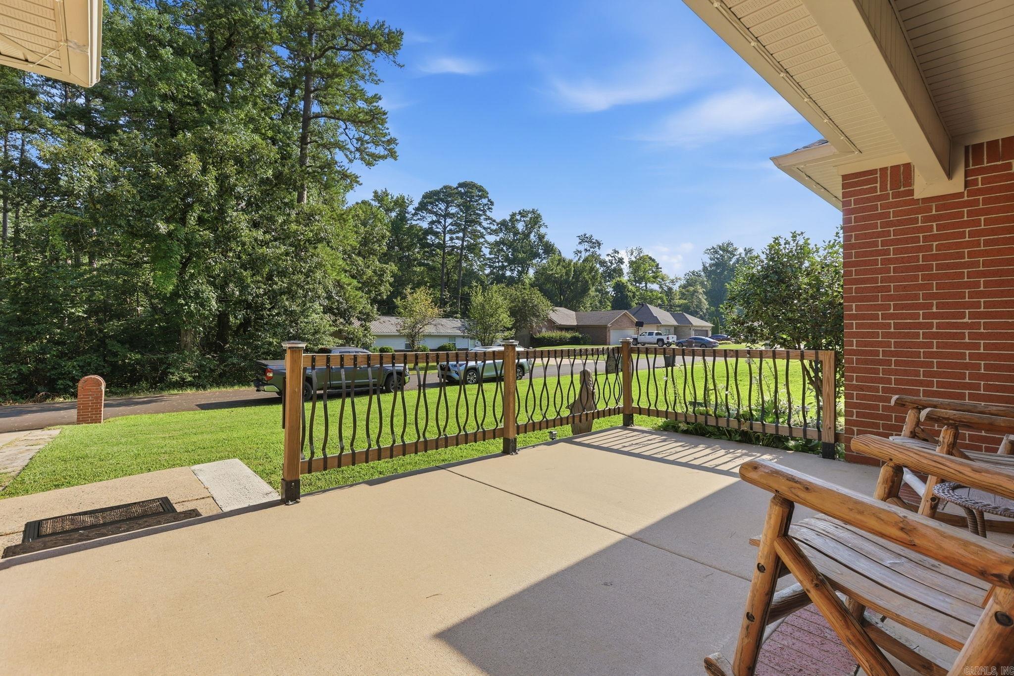 LAKE CHERRYWOOD - Residential